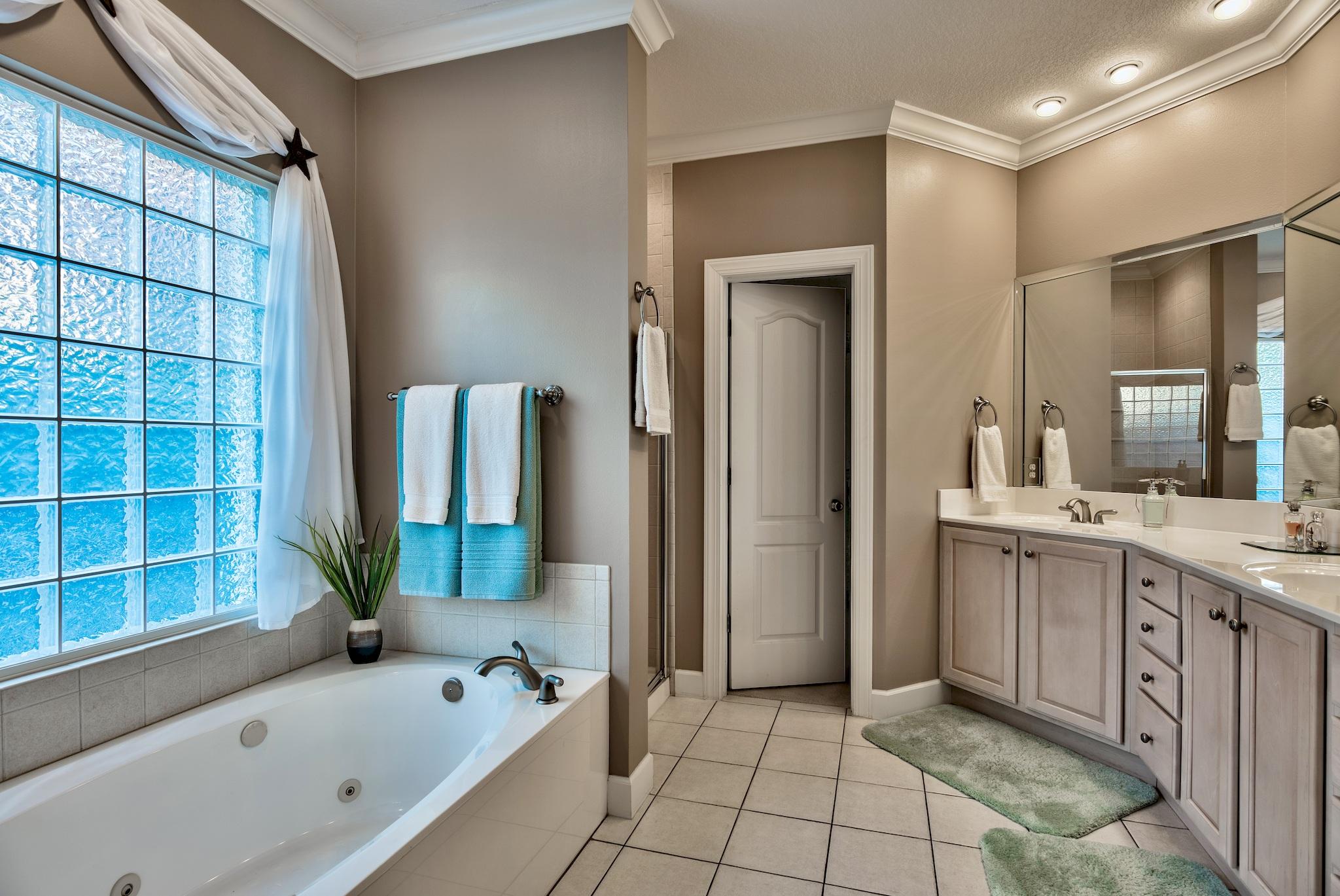 Emerald Lakes PH II - Residential