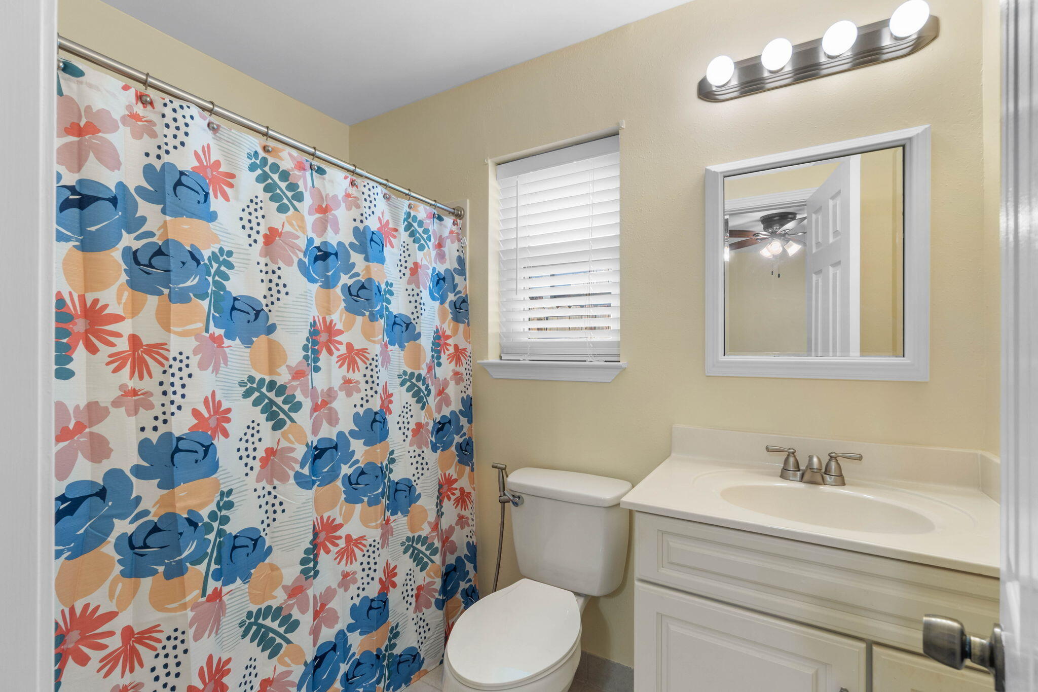 THE NICEVILLE PINES LOT 20 BLK 1 - Residential