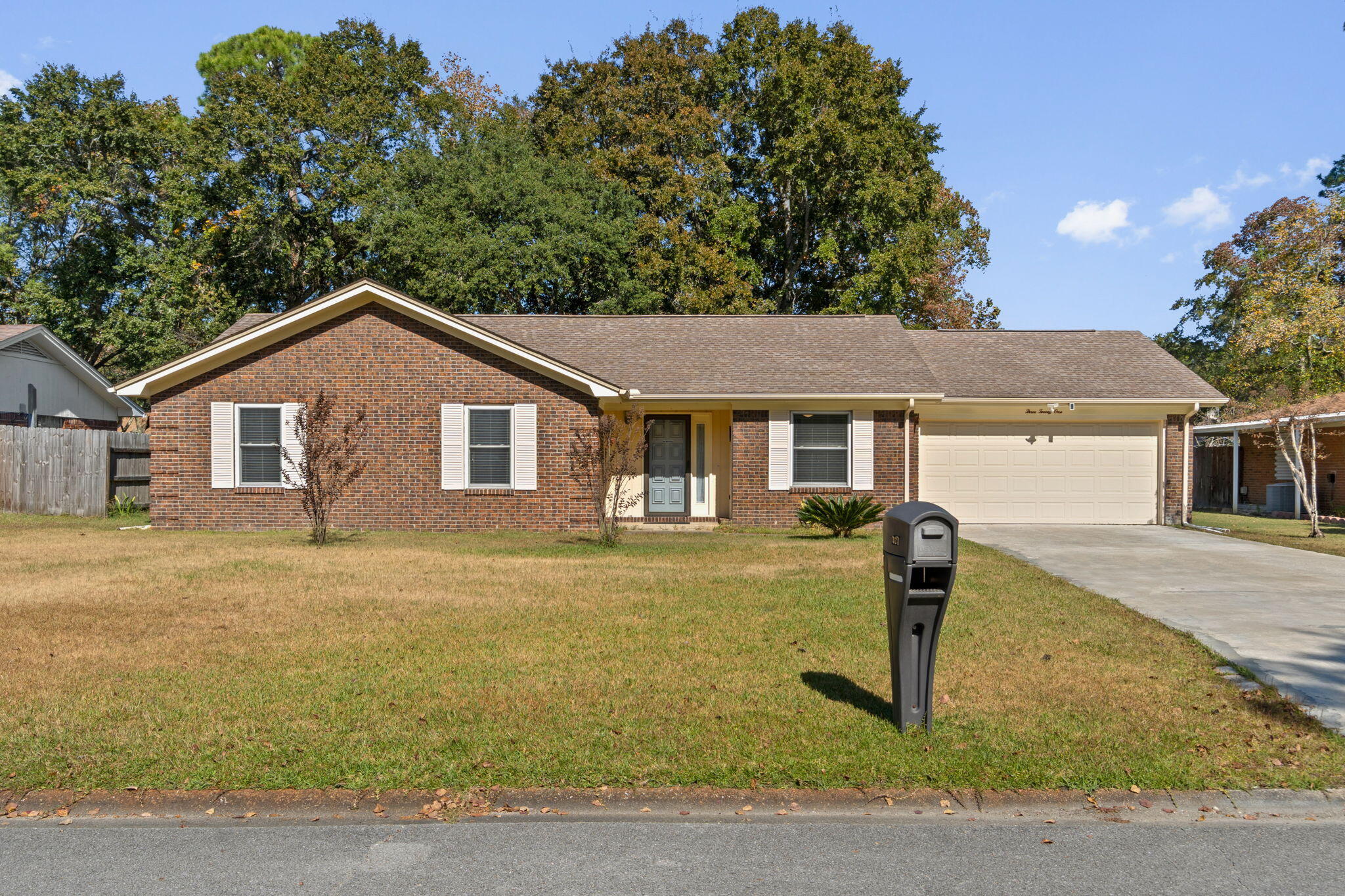 THE NICEVILLE PINES LOT 20 BLK 1 - Residential