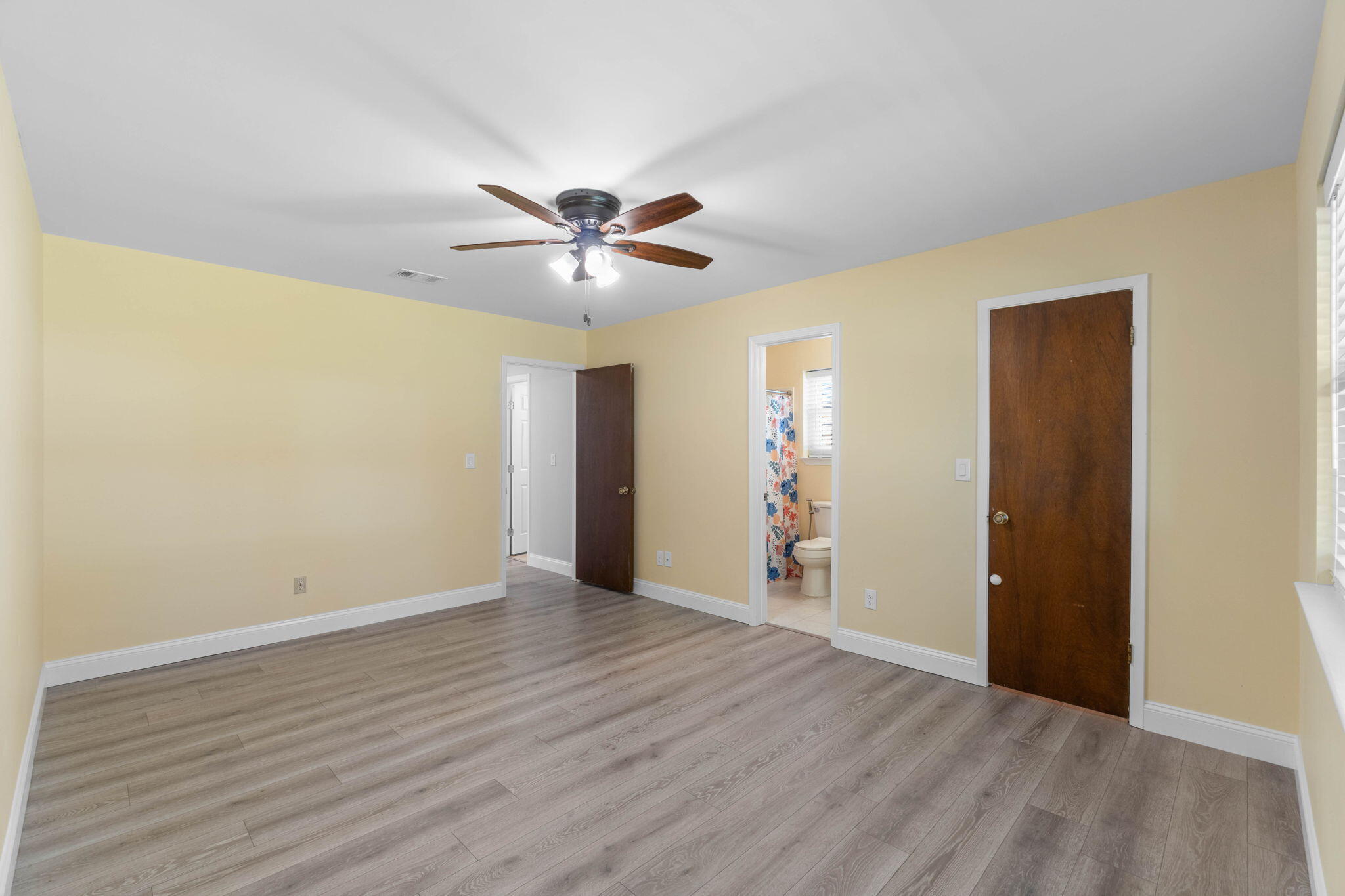 THE NICEVILLE PINES LOT 20 BLK 1 - Residential