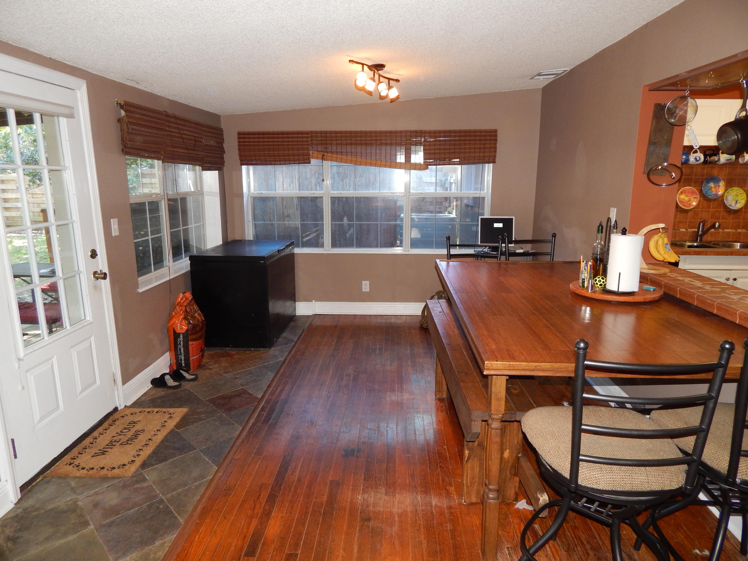 ELLIOTTS POINT 7TH ADDN - Residential