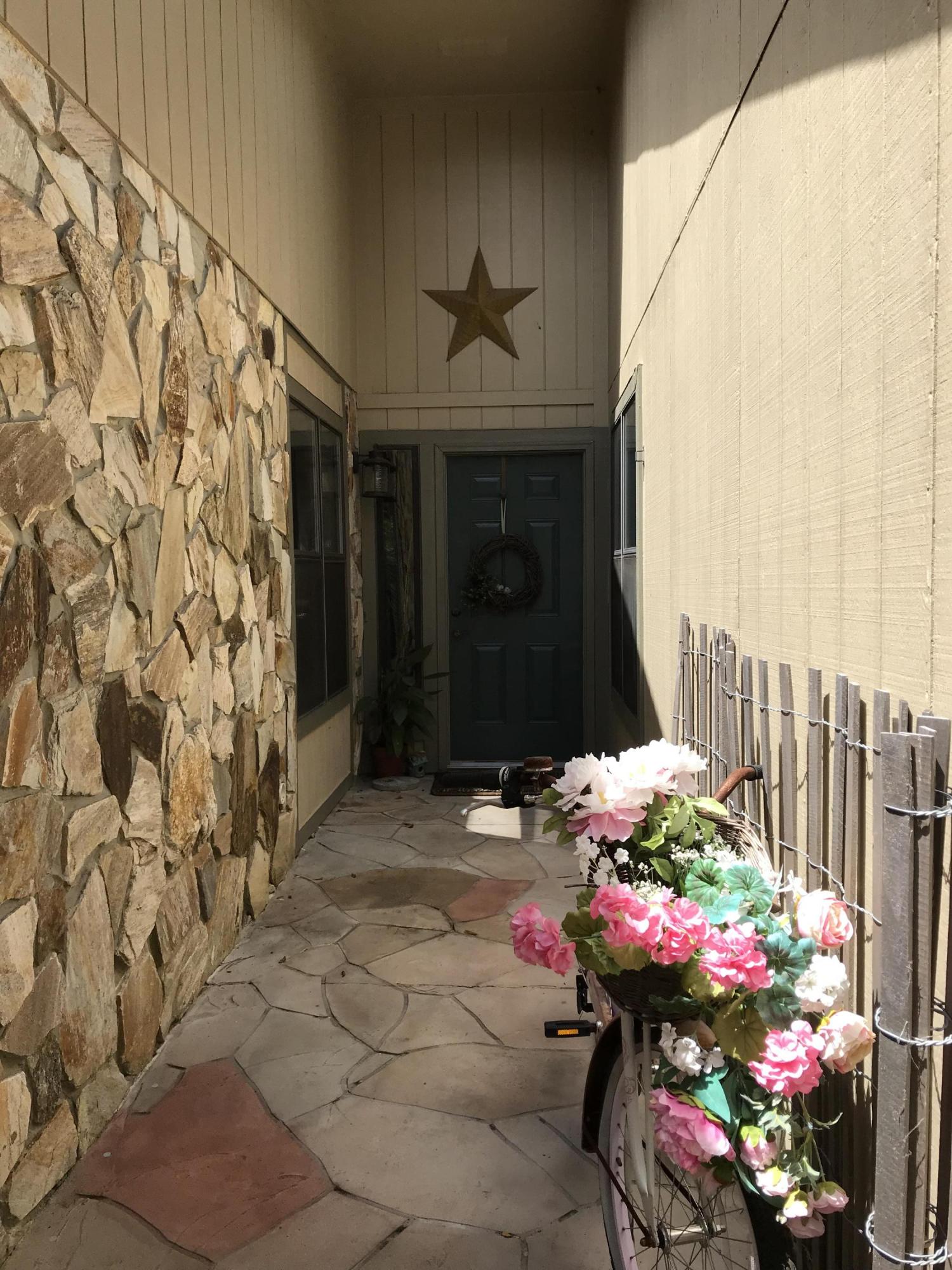PINEWOOD ESTATES 2 - Residential