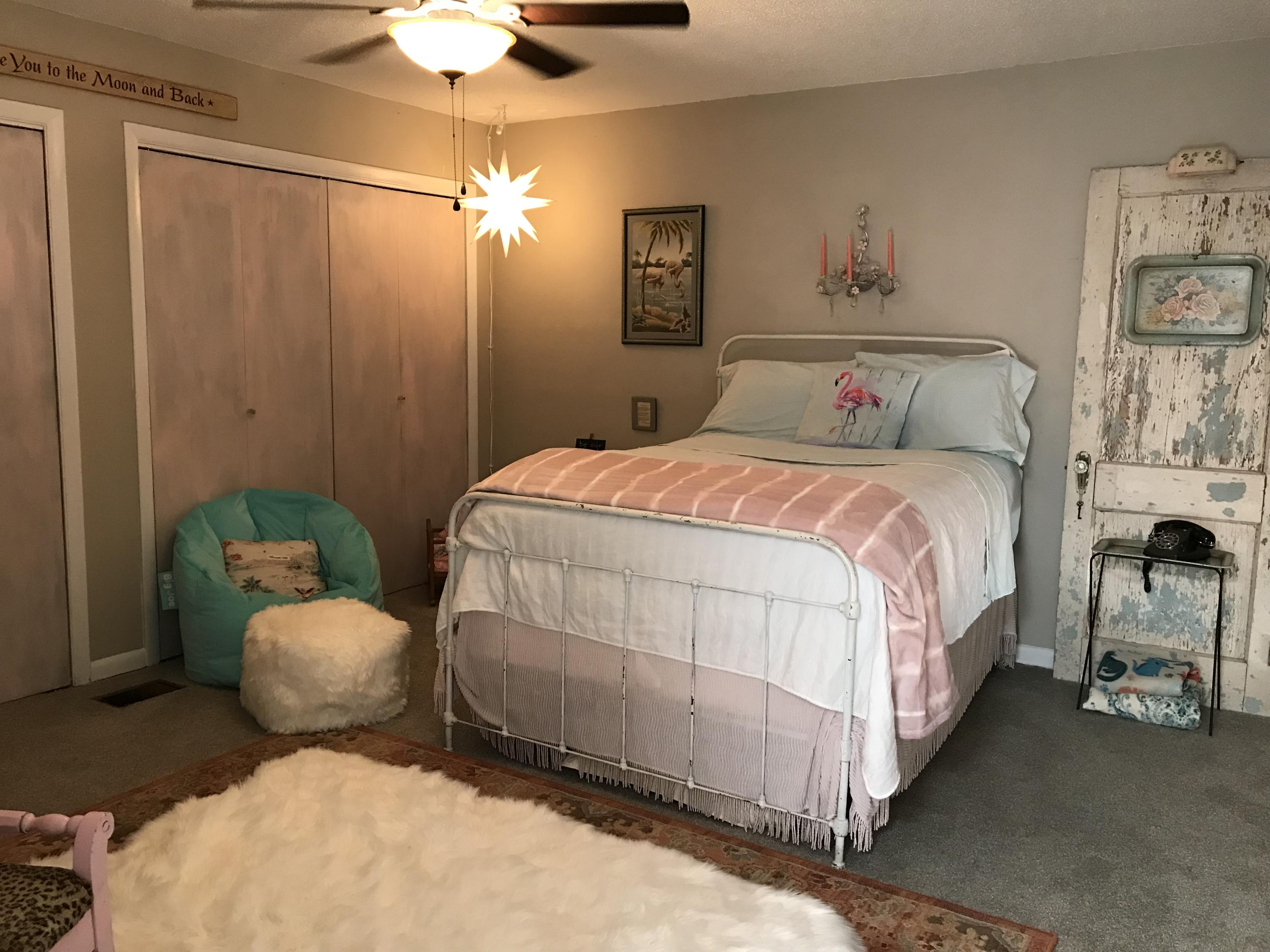 PINEWOOD ESTATES 2 - Residential