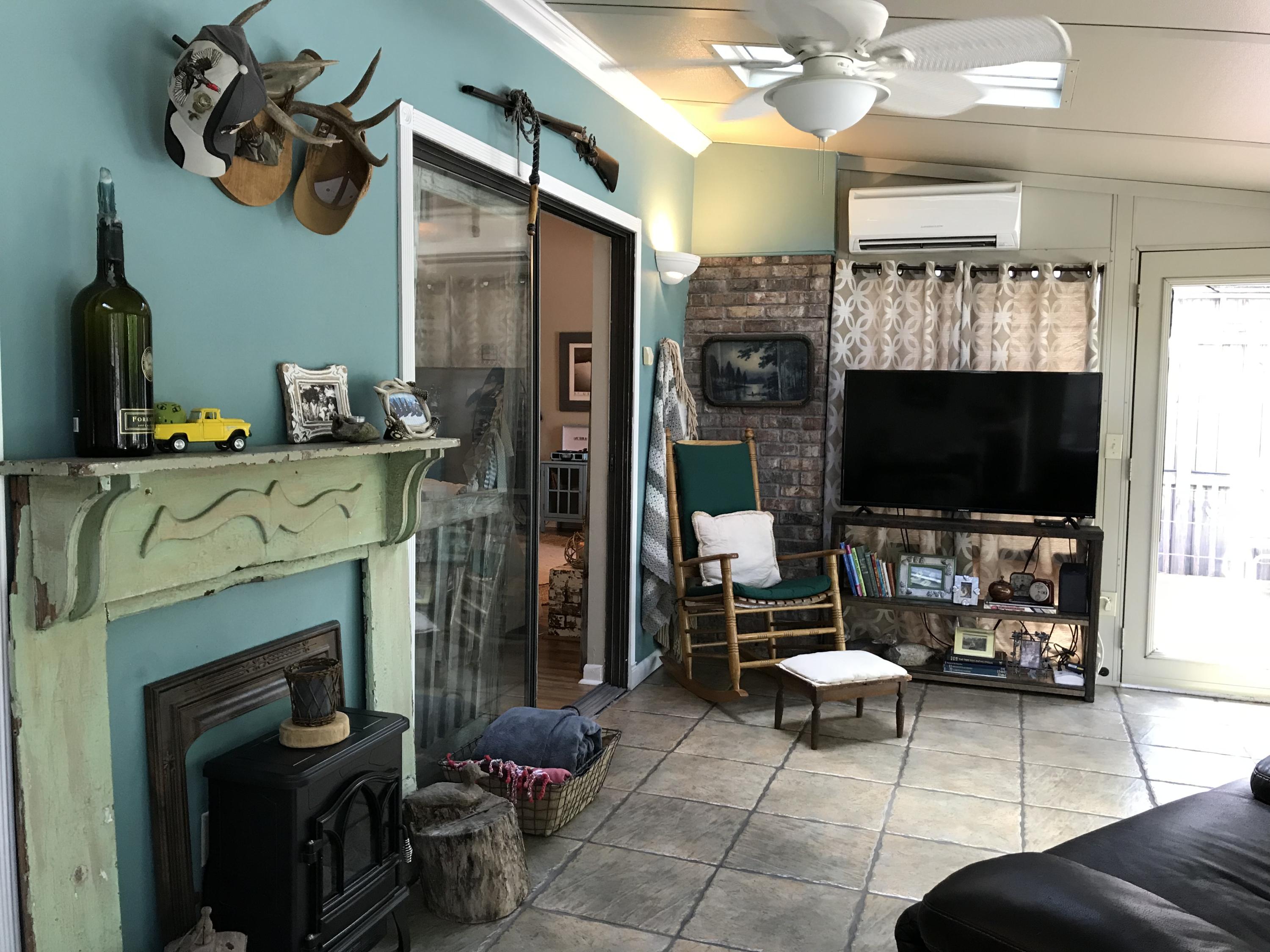 PINEWOOD ESTATES 2 - Residential