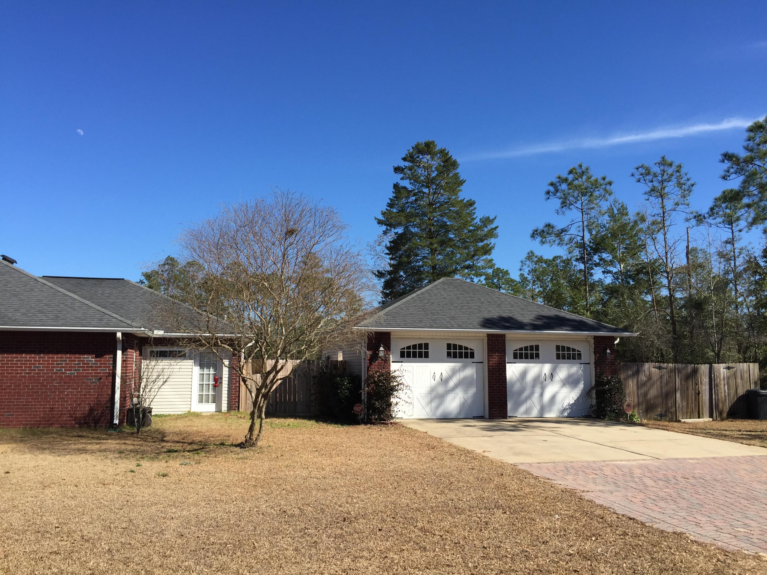 THE PINES - Residential