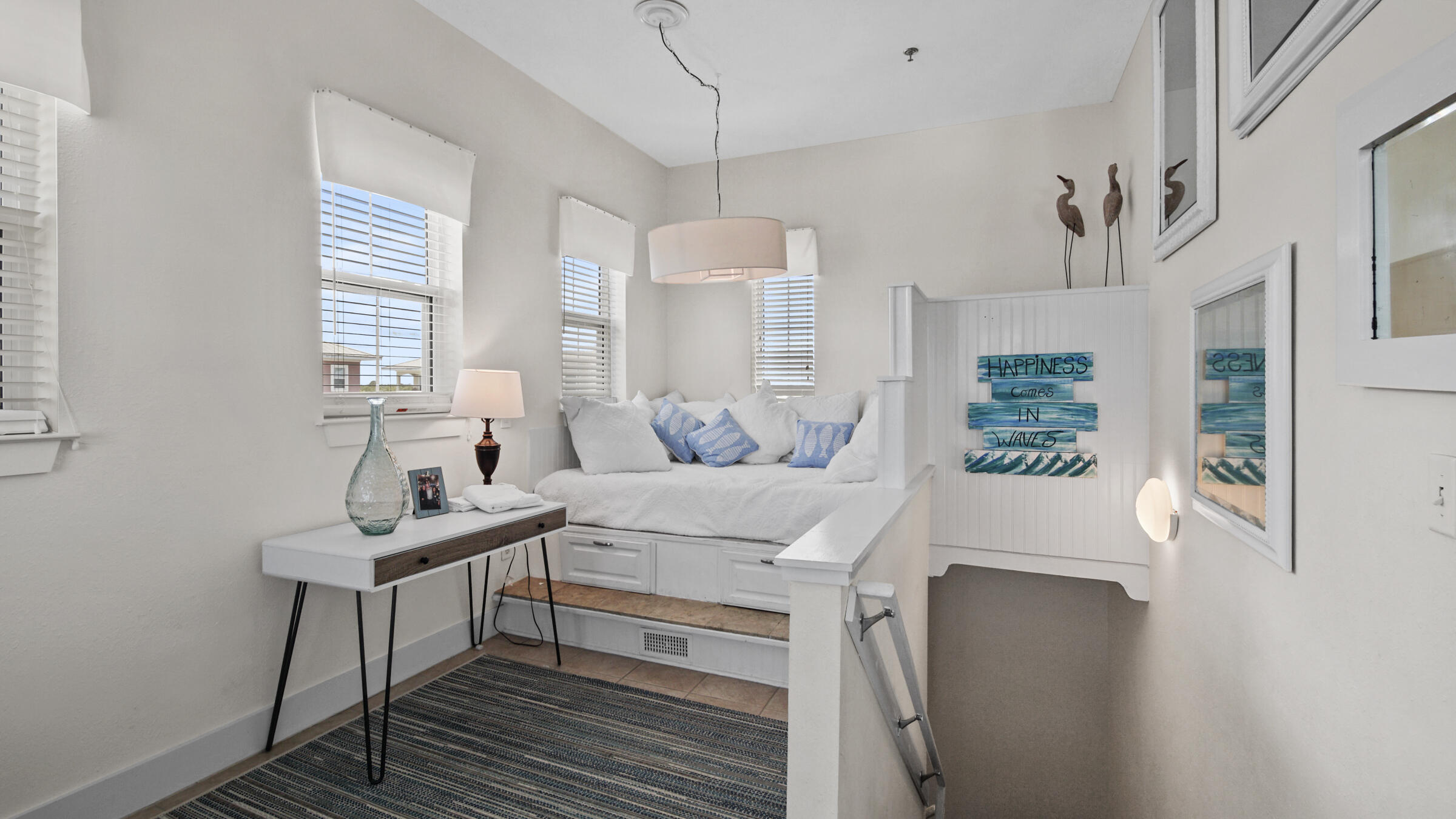 CASA DEL MAR - Residential