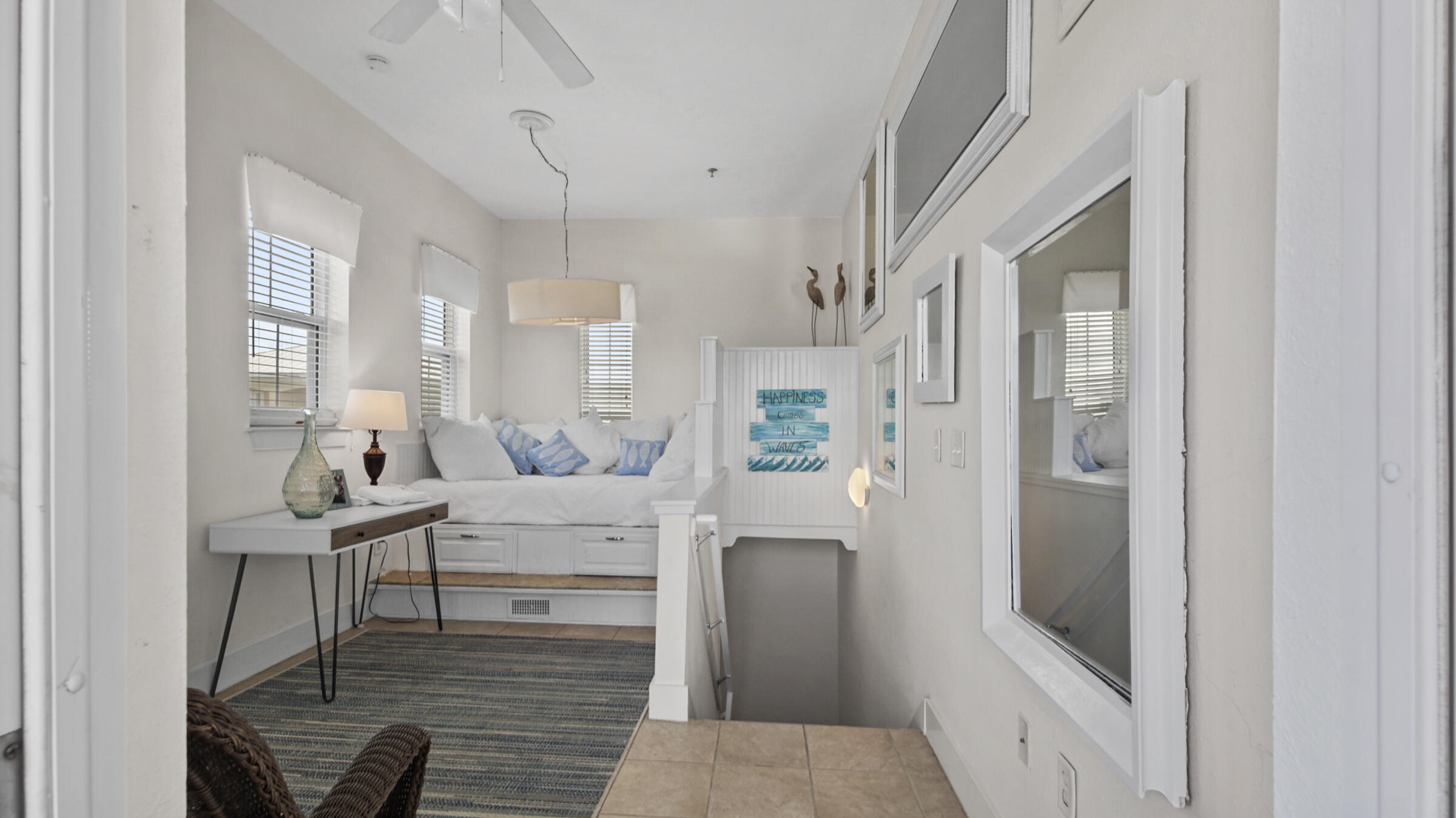 CASA DEL MAR - Residential