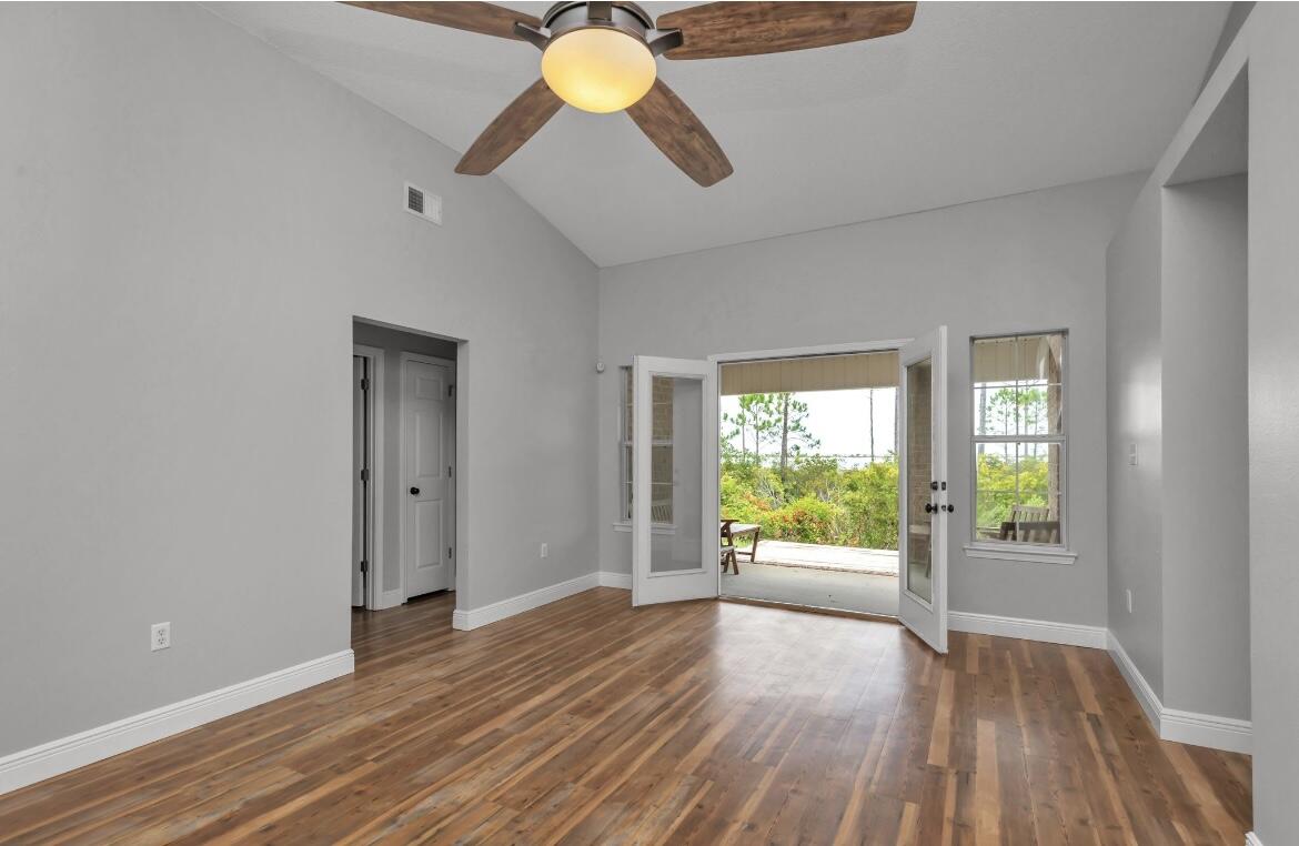 MARSH HARBOR - Residential