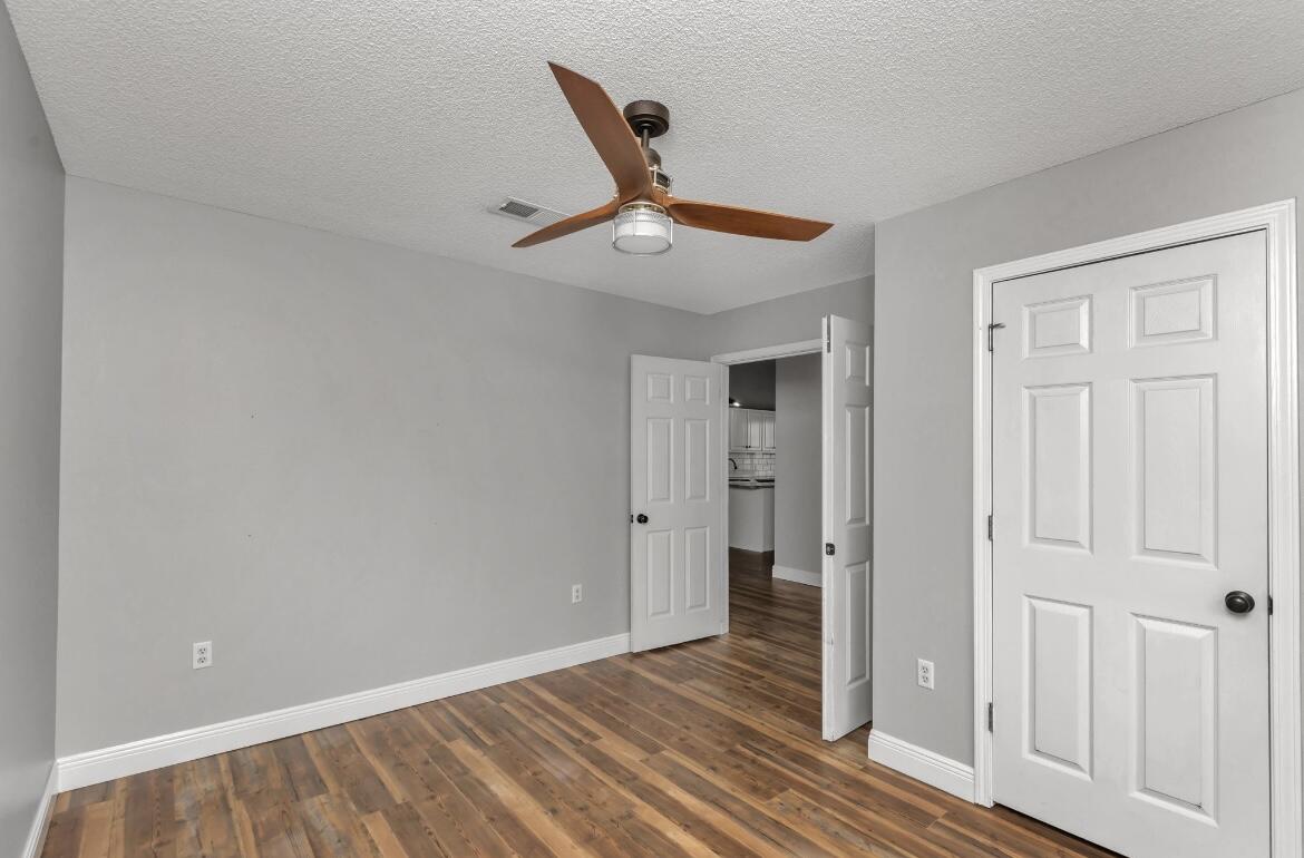 MARSH HARBOR - Residential