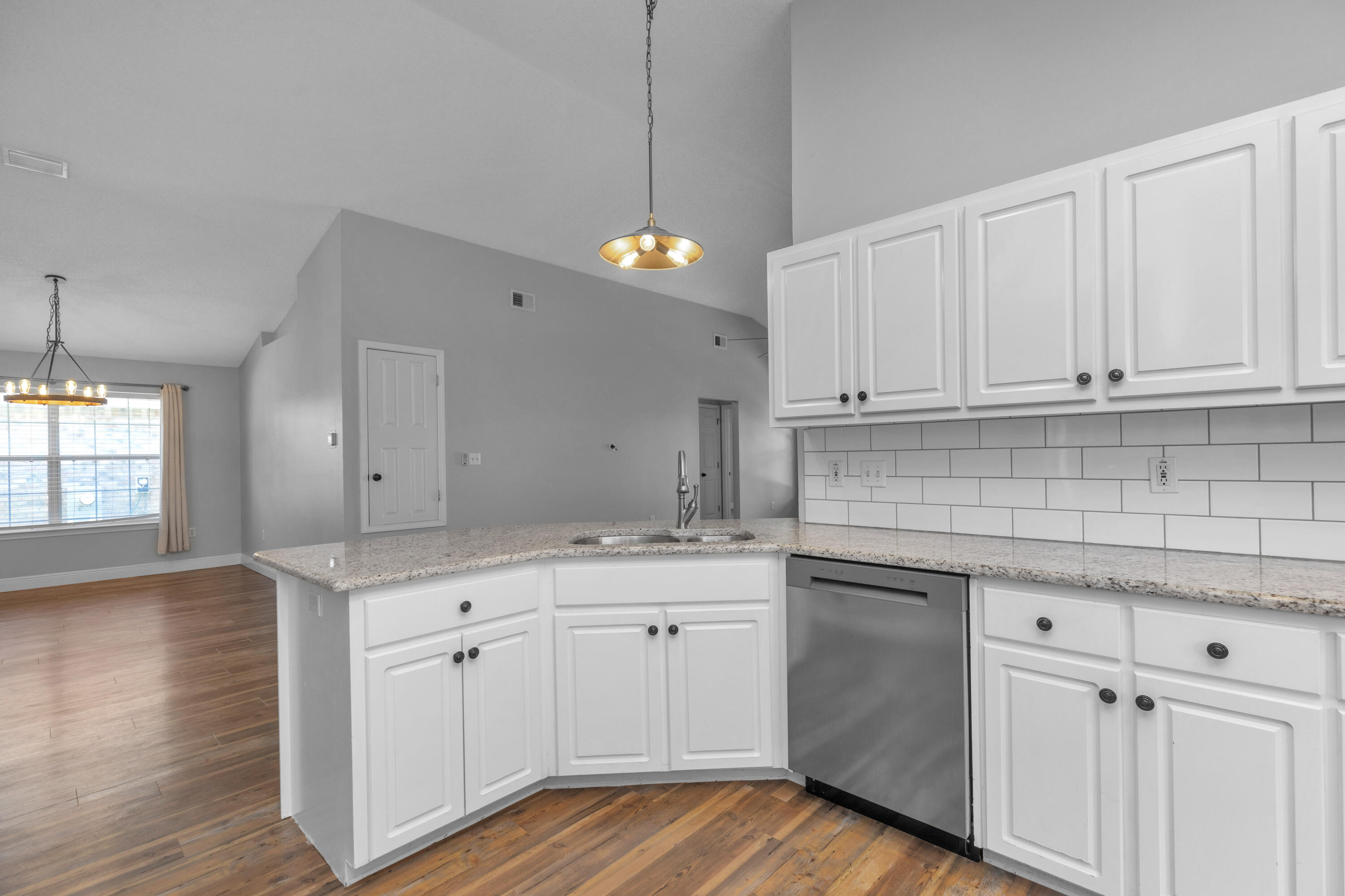 MARSH HARBOR - Residential