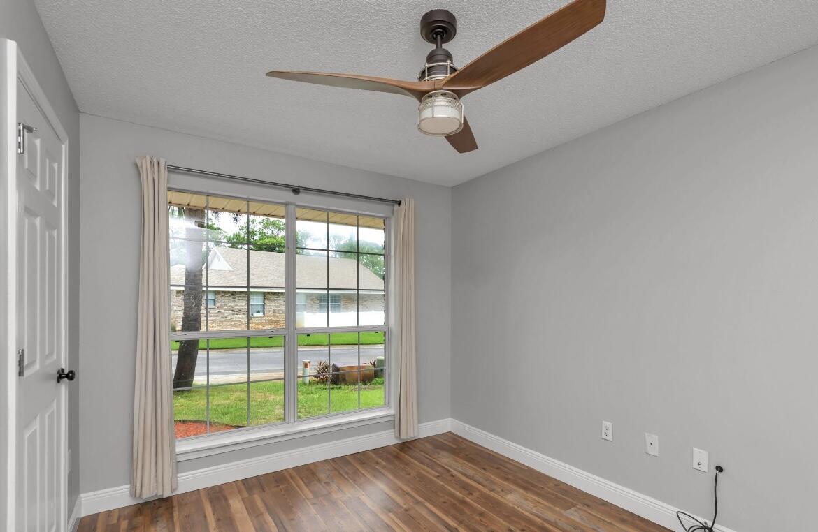 MARSH HARBOR - Residential