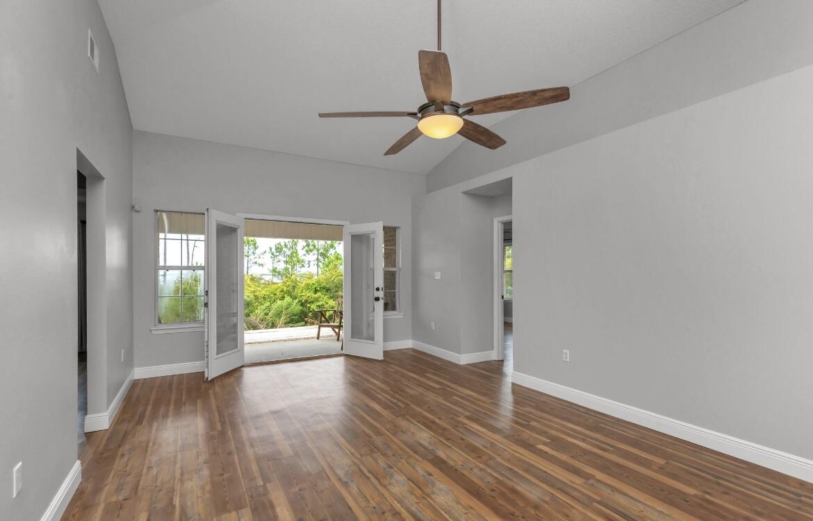 MARSH HARBOR - Residential