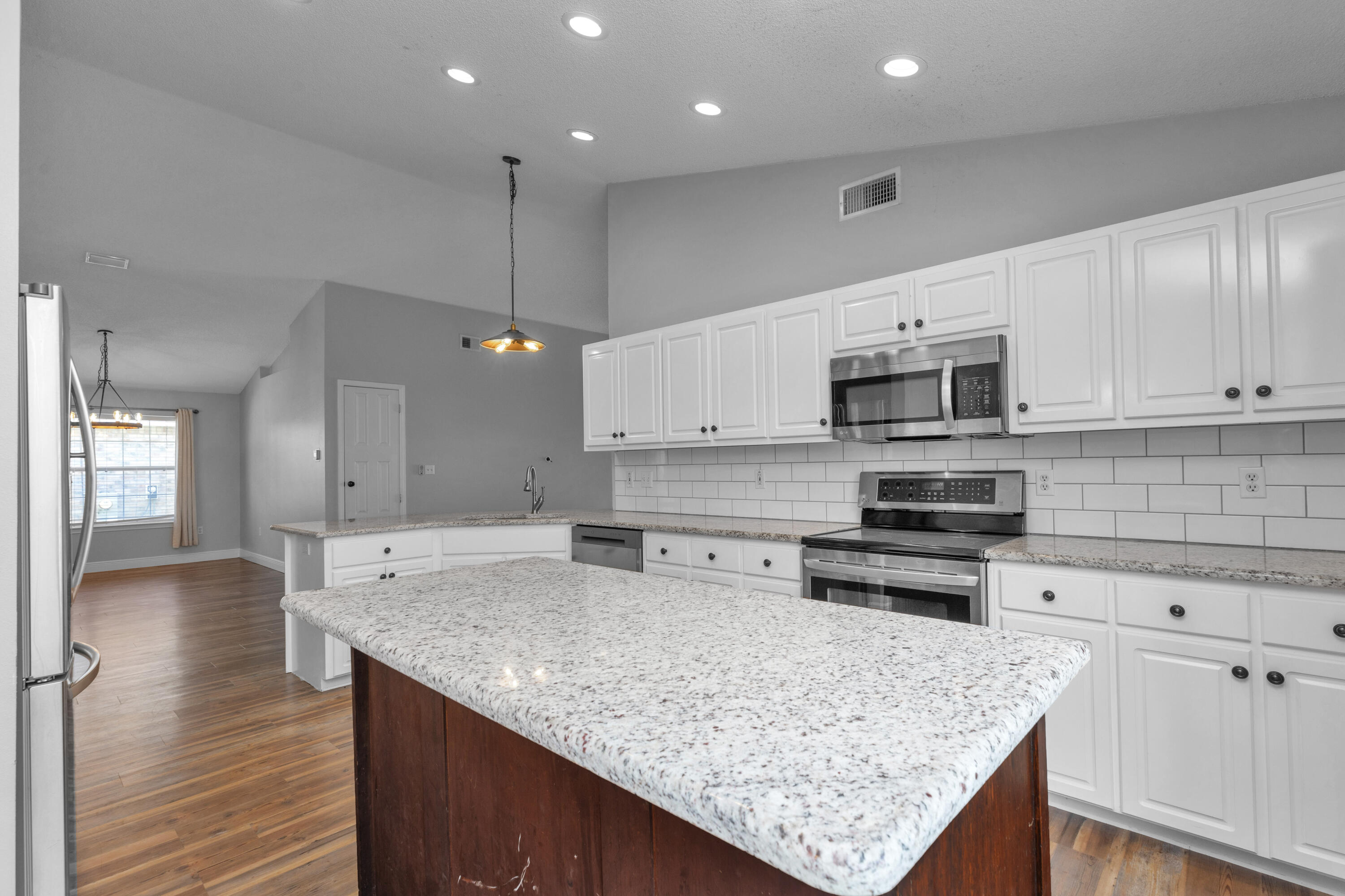 MARSH HARBOR - Residential