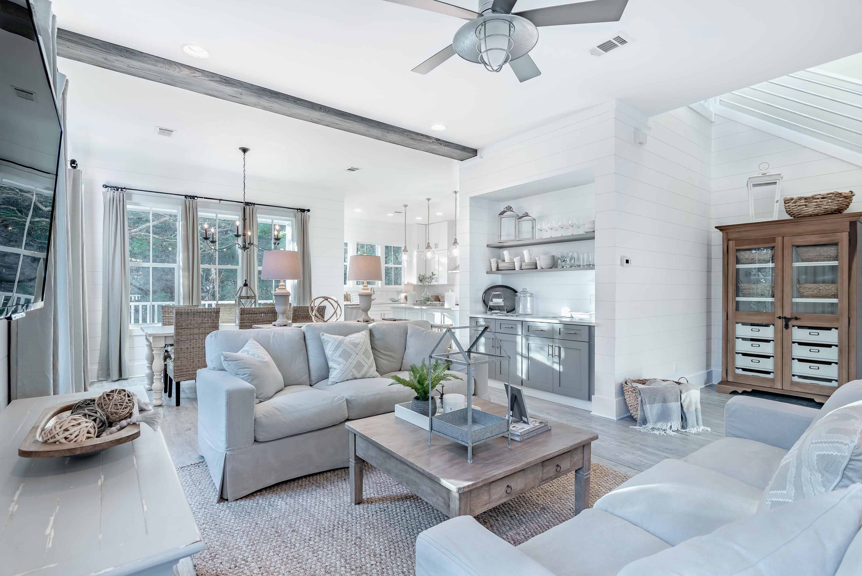 POMPANO PLACE - Residential