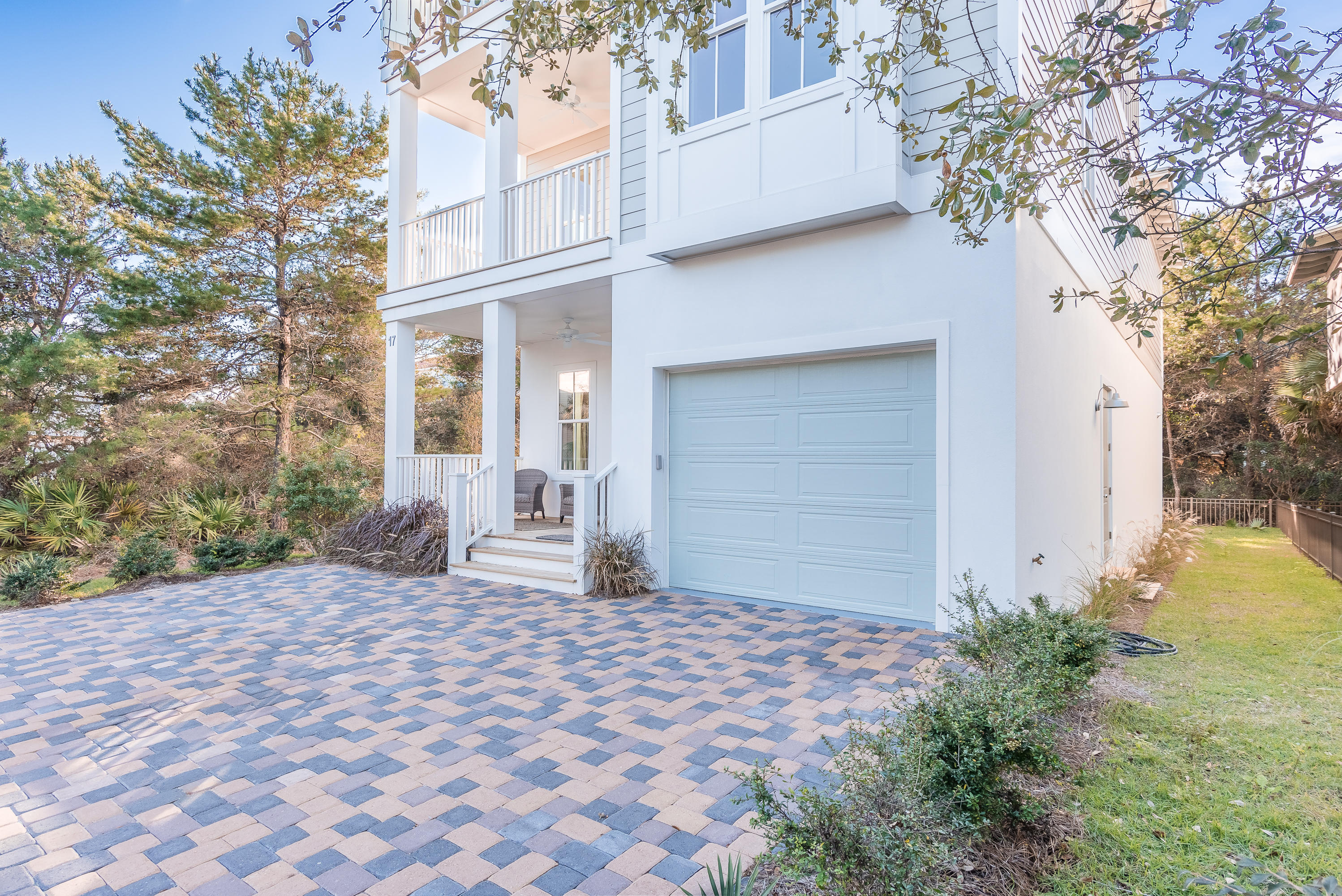 POMPANO PLACE - Residential