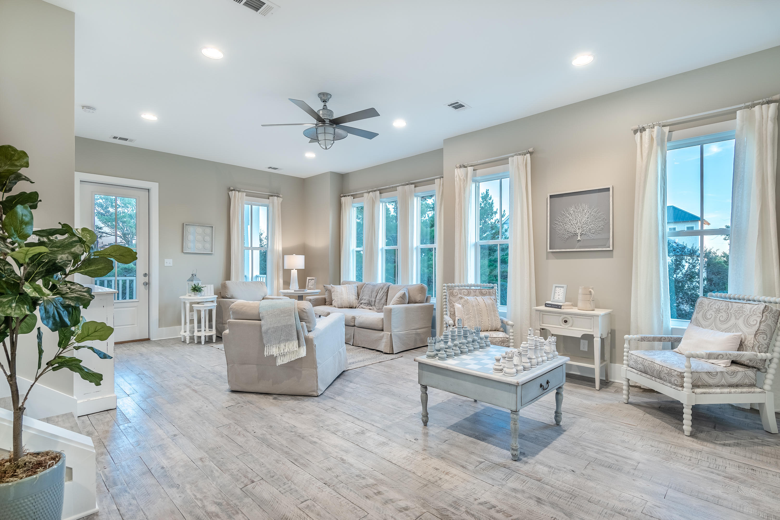 POMPANO PLACE - Residential