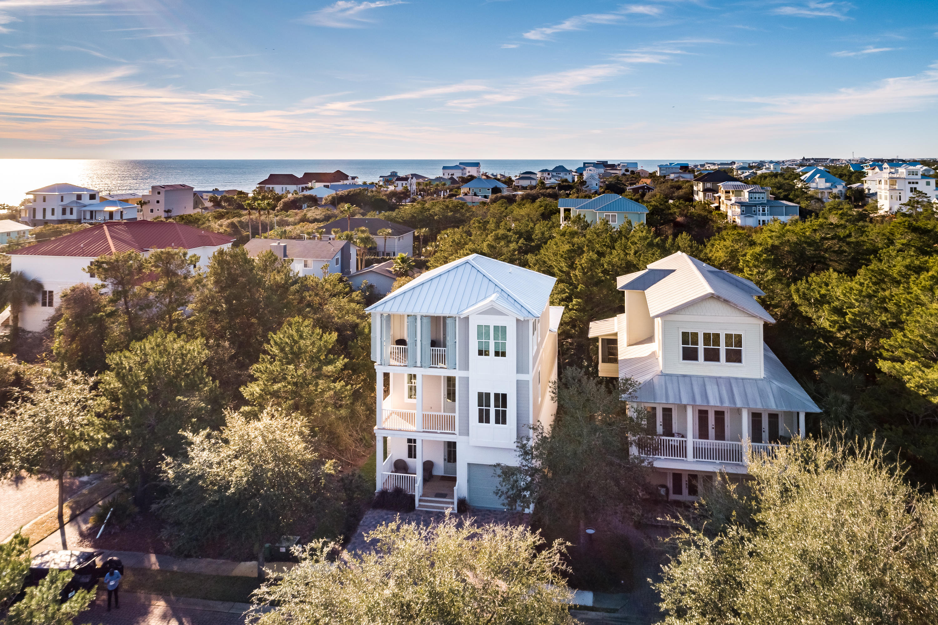 POMPANO PLACE - Residential