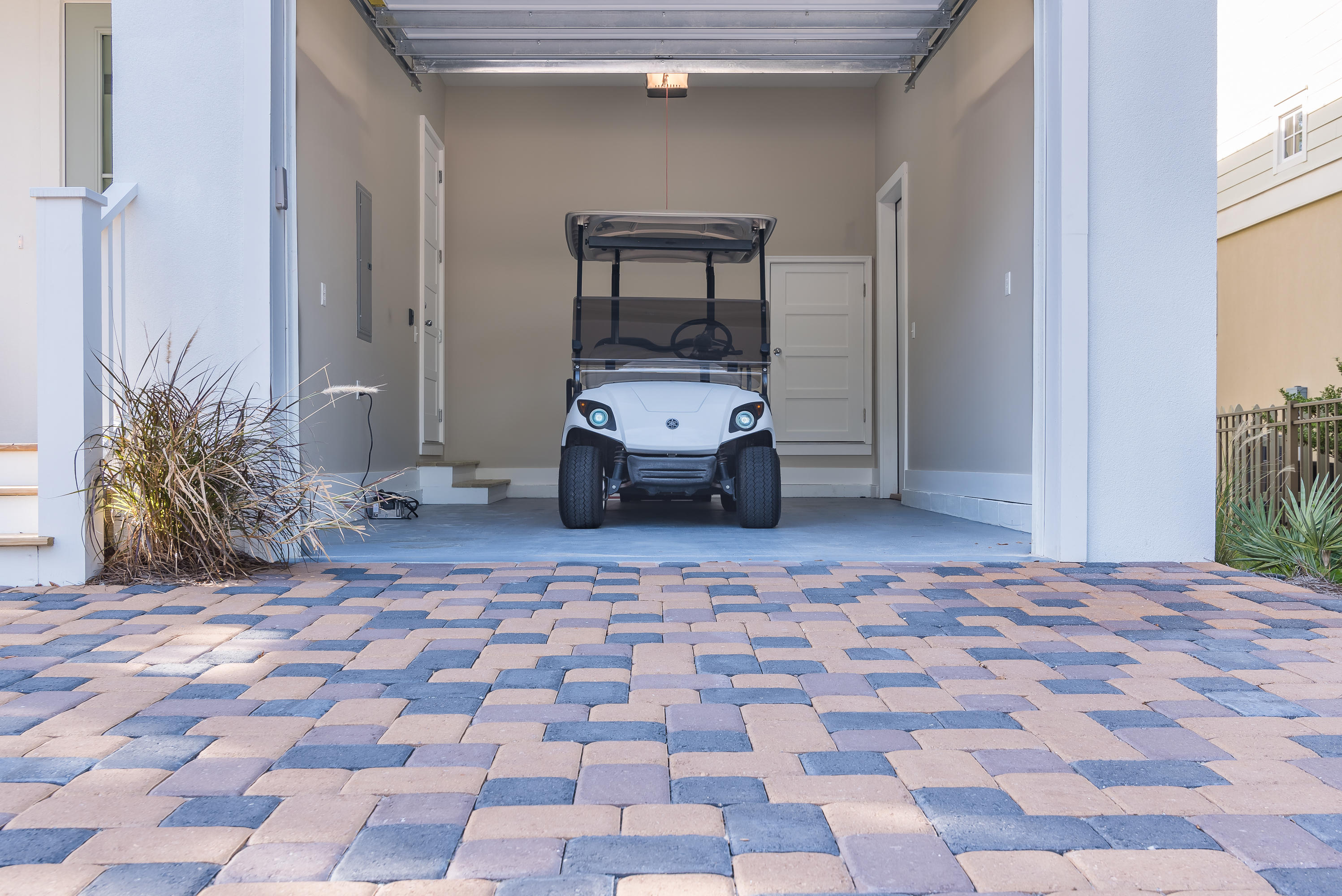 POMPANO PLACE - Residential