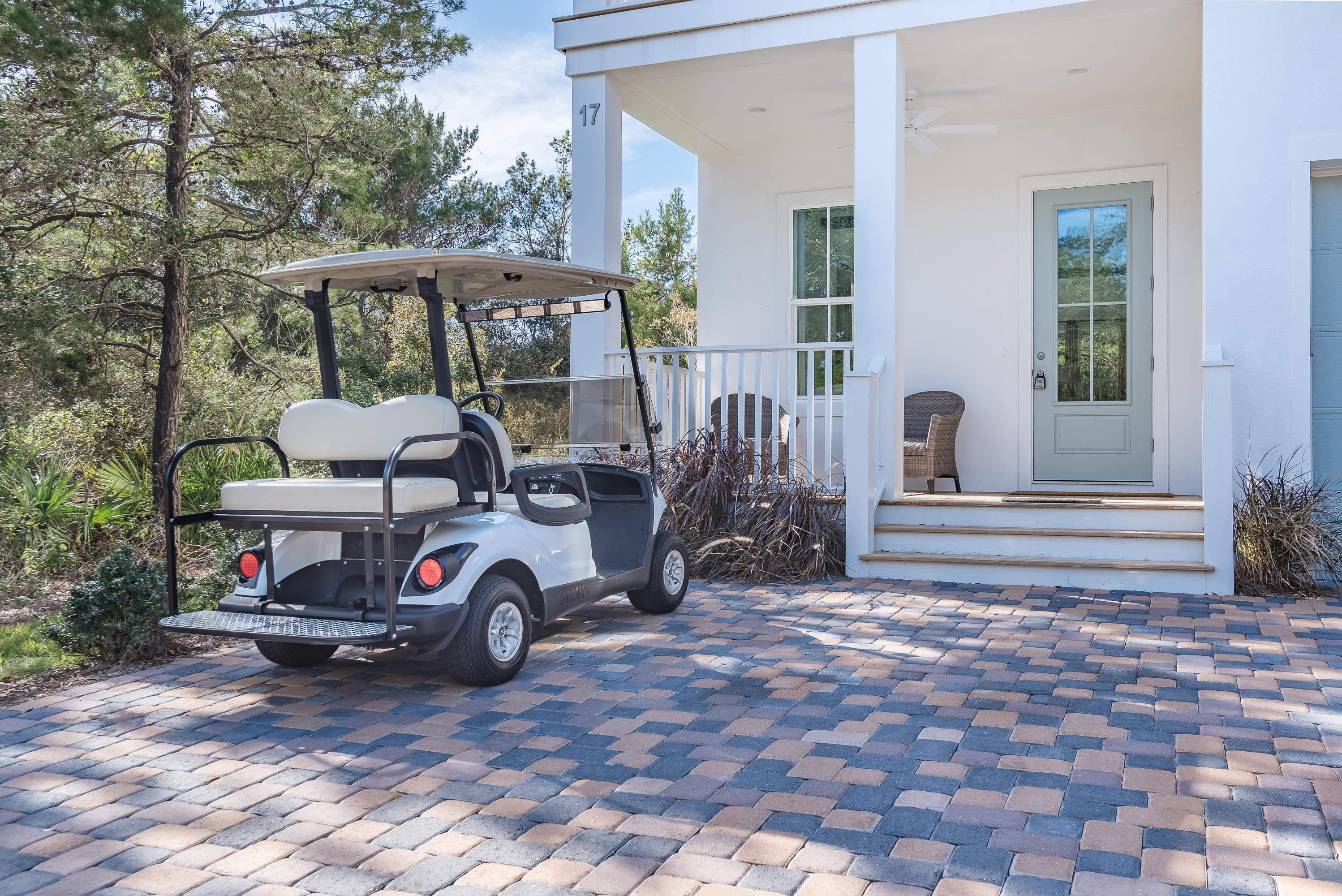 POMPANO PLACE - Residential