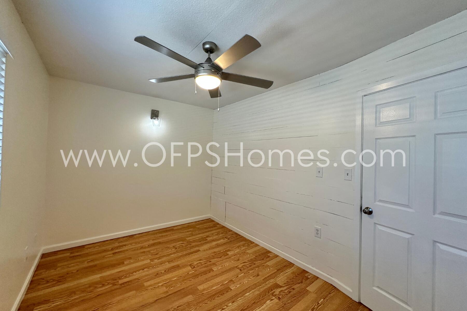INDIAN HILLS - Residential Lease