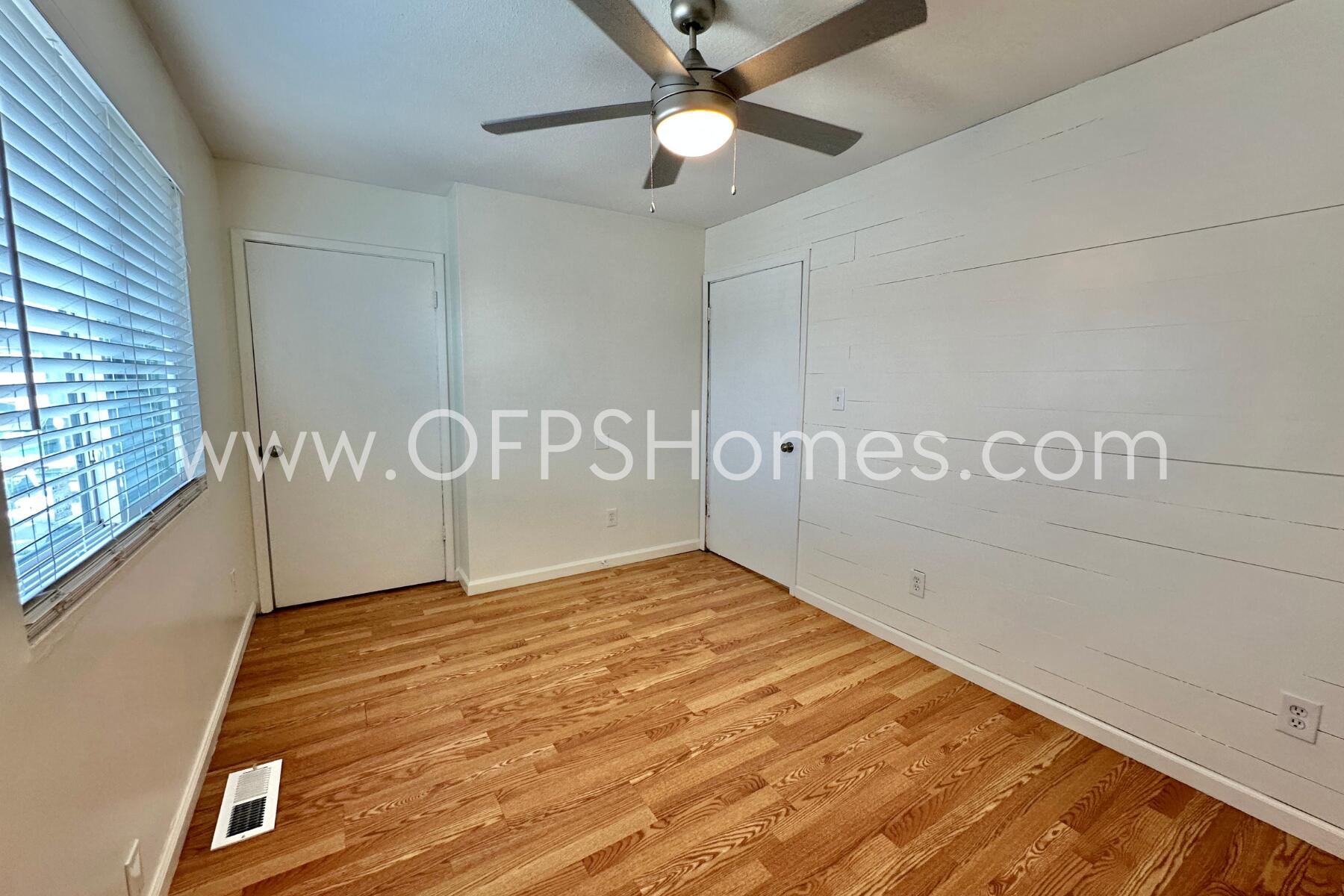 INDIAN HILLS - Residential Lease