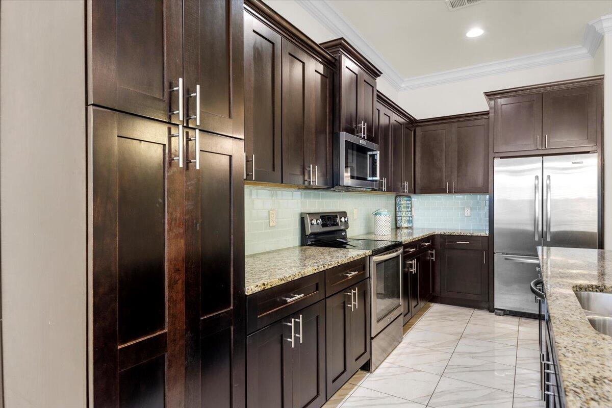 MIRAMAR BEACH VILLAS - Residential