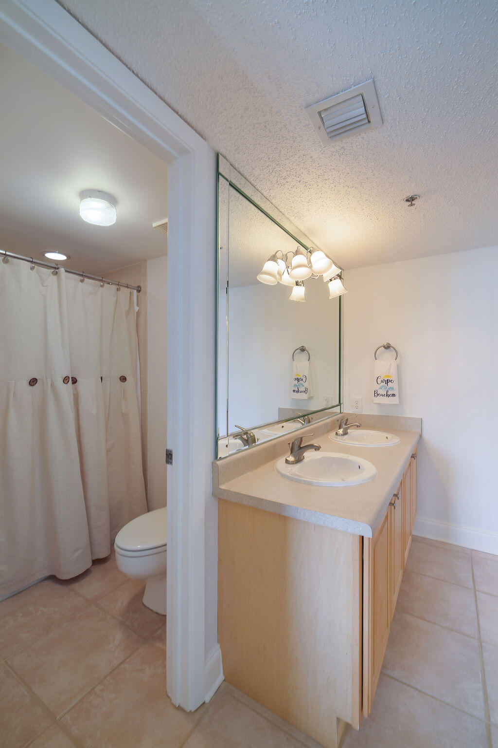 MAINSAIL CONDO PH 4 - Residential