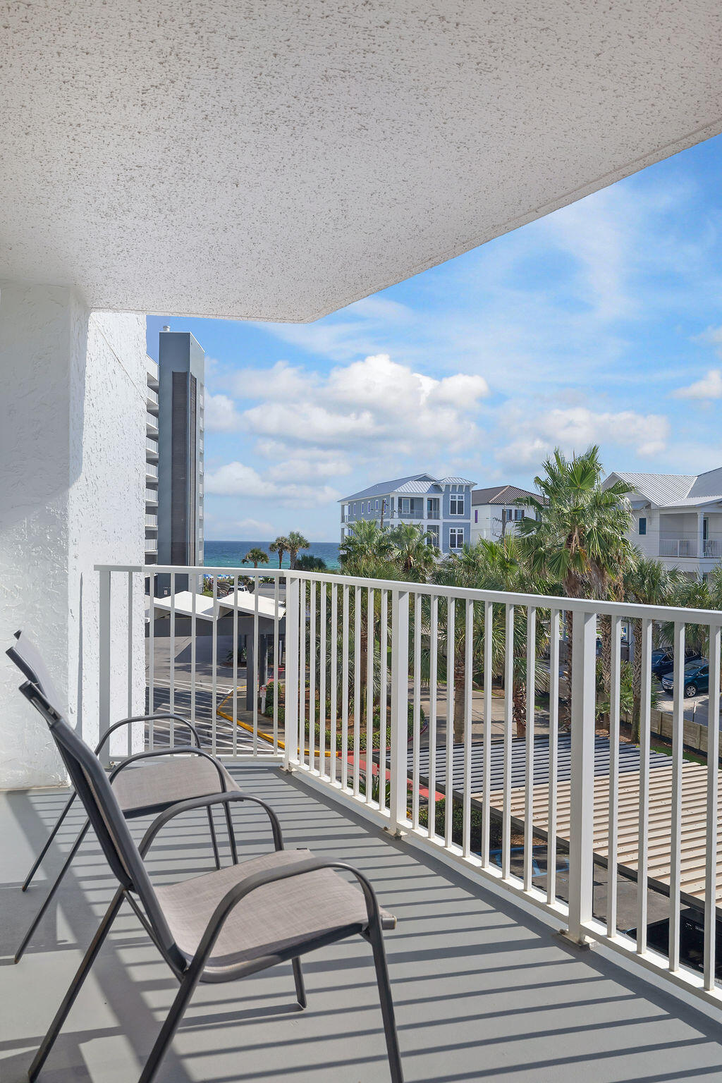 MAINSAIL CONDO PH 4 - Residential