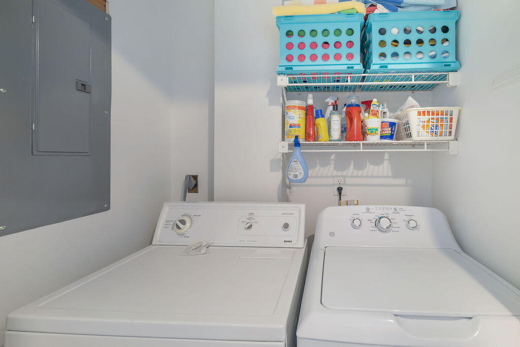 MAINSAIL CONDO PH 4 - Residential