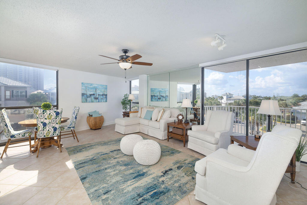 MAINSAIL CONDO PH 4 - Residential