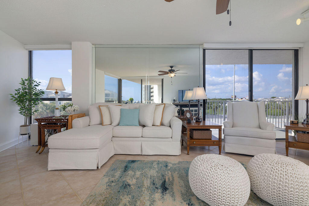 MAINSAIL CONDO PH 4 - Residential