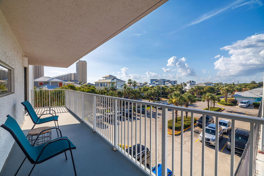 MAINSAIL CONDO PH 4 - Residential