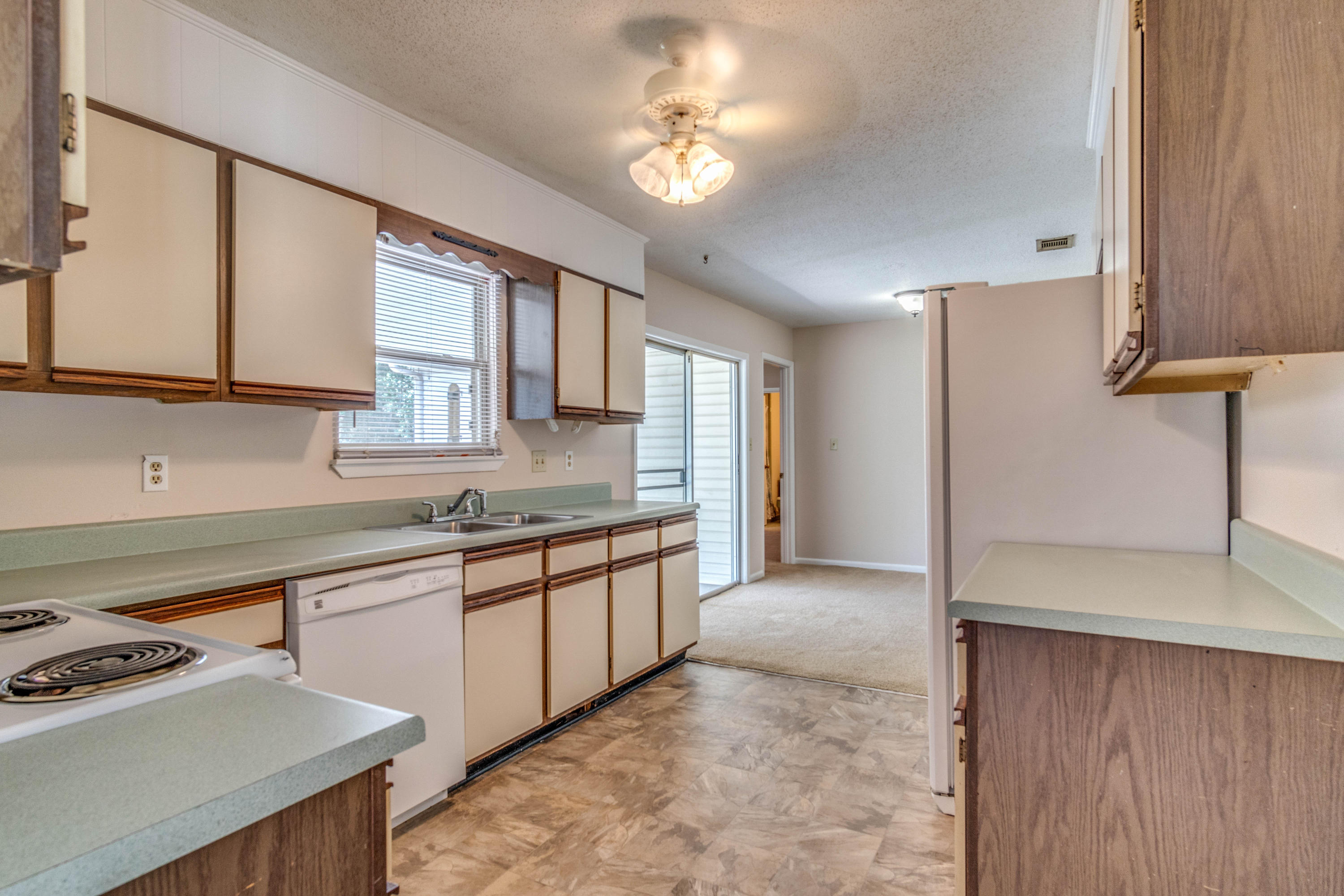 OAKLAND HEIGHTS - Residential