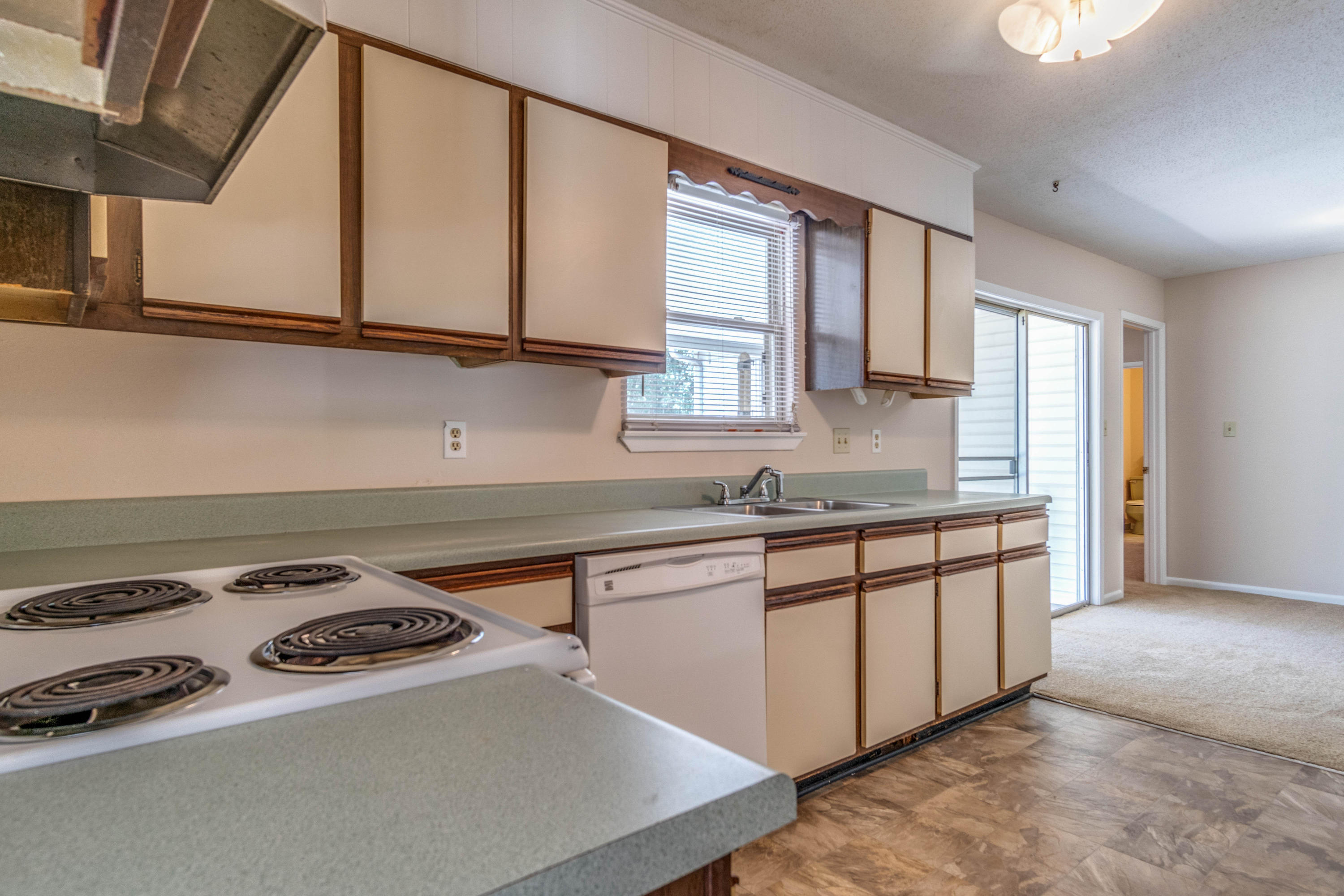 OAKLAND HEIGHTS - Residential