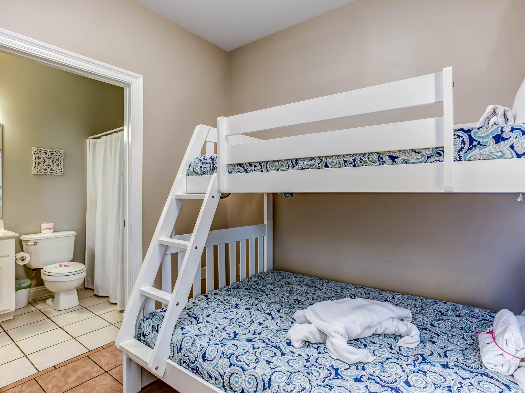 Summer towne Cottage Condo Ph 1 - Residential