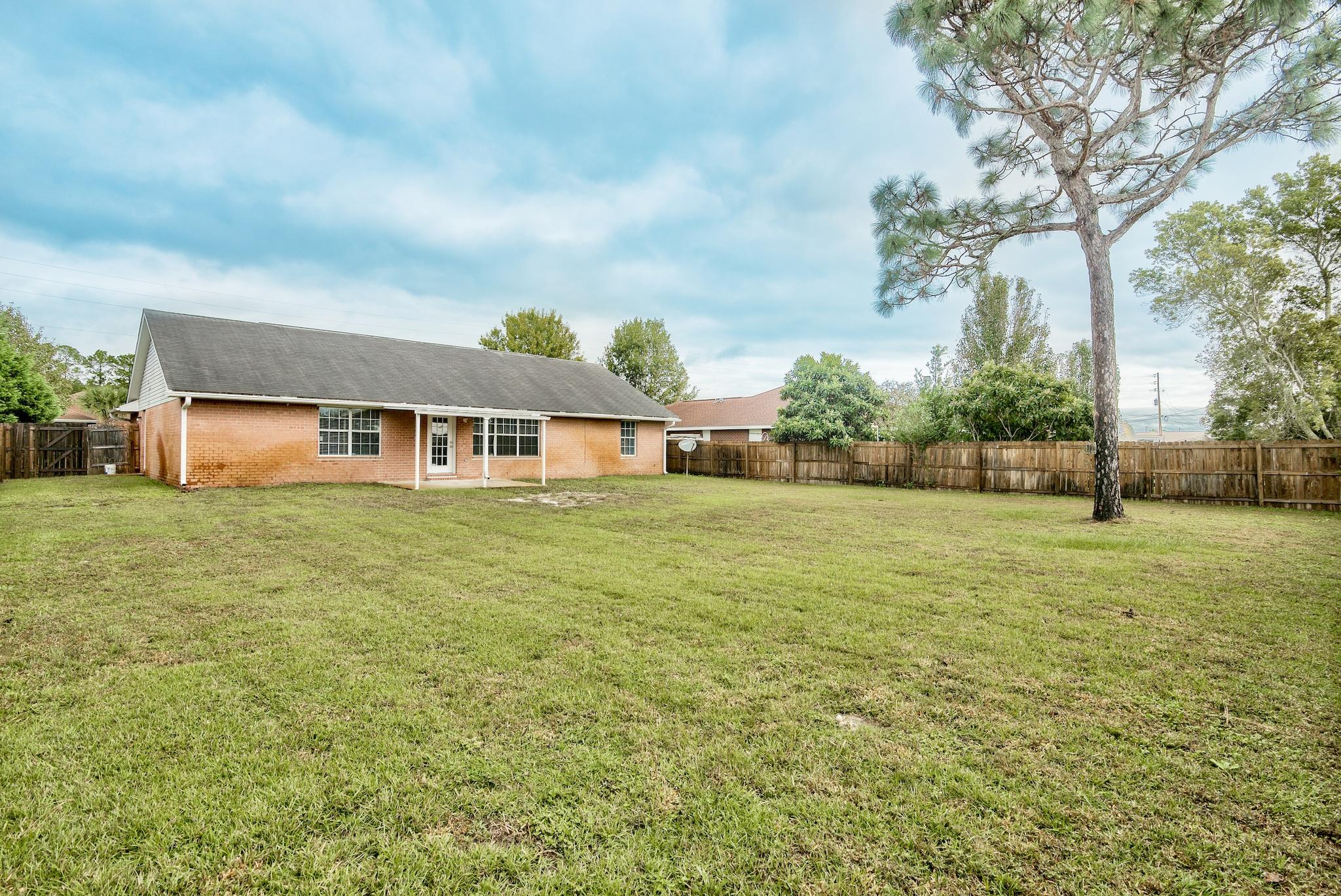 HAMPTON RIDGE ESTATES - Residential