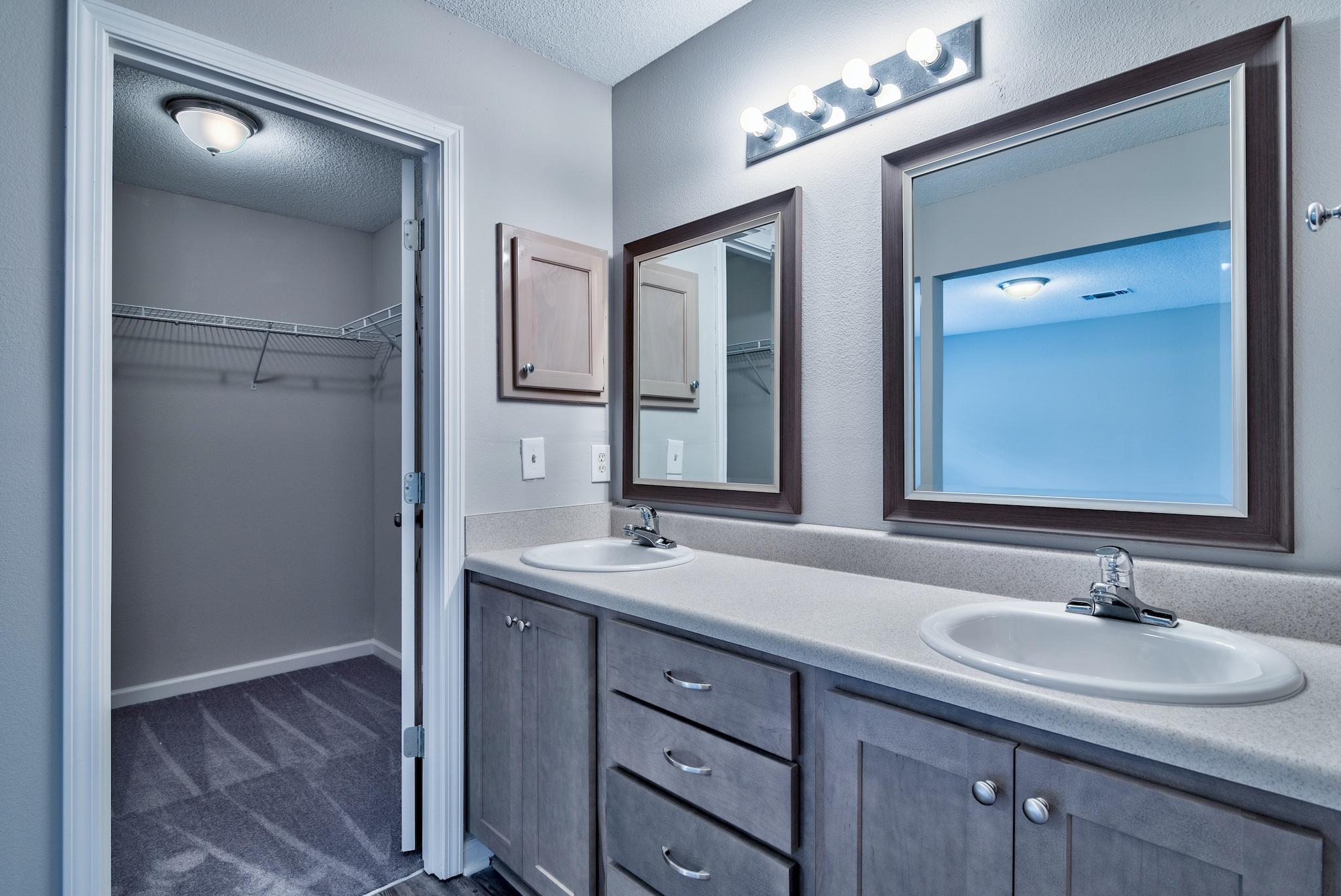 HAMPTON RIDGE ESTATES - Residential