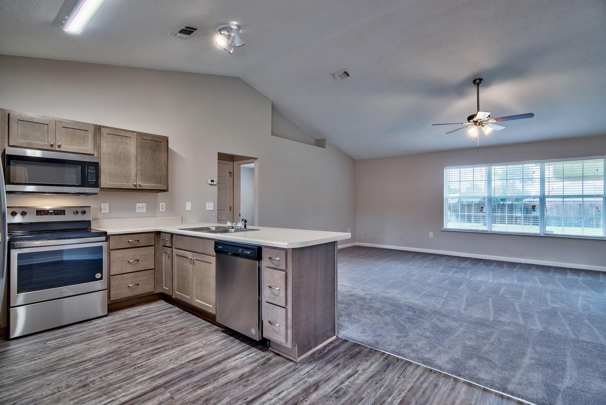 HAMPTON RIDGE ESTATES - Residential