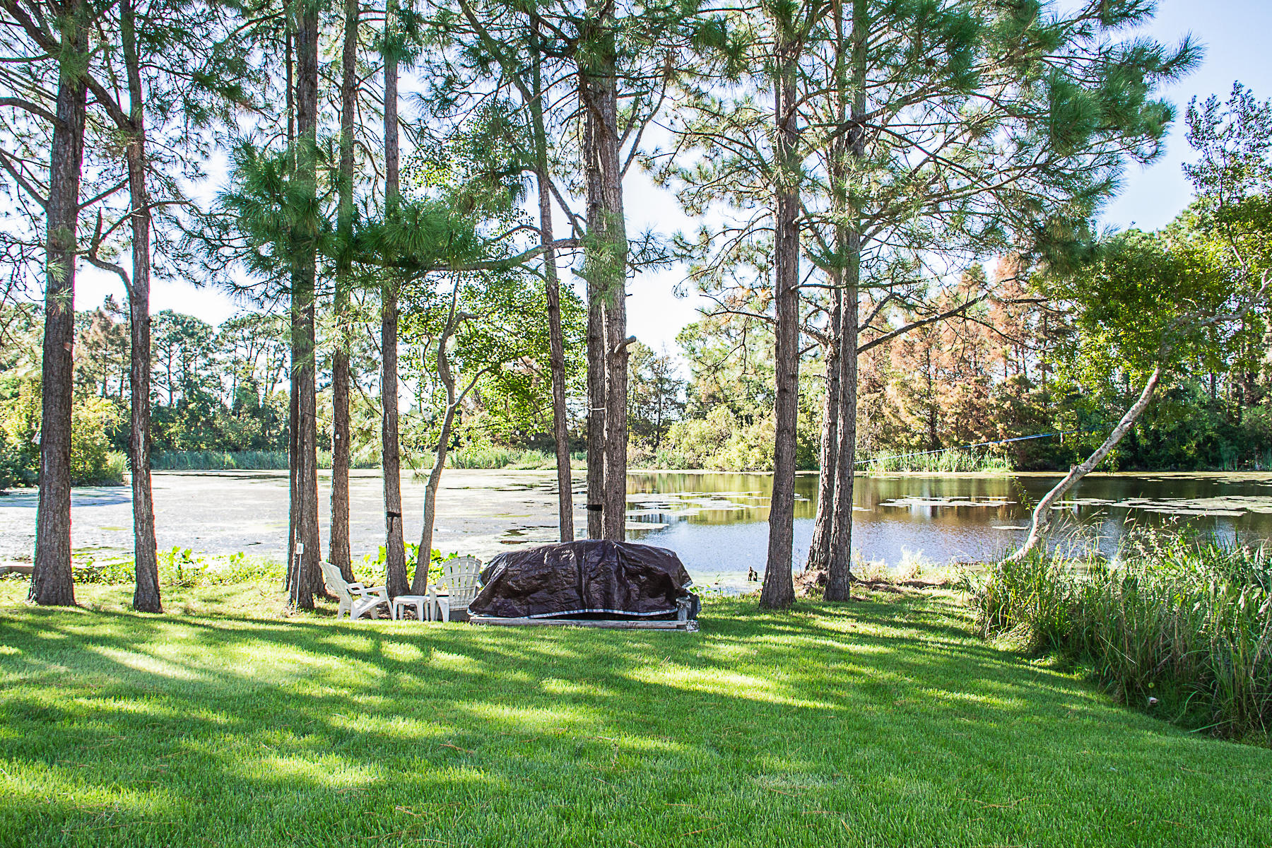 TWIN LAKES ESTATES - Residential Lease