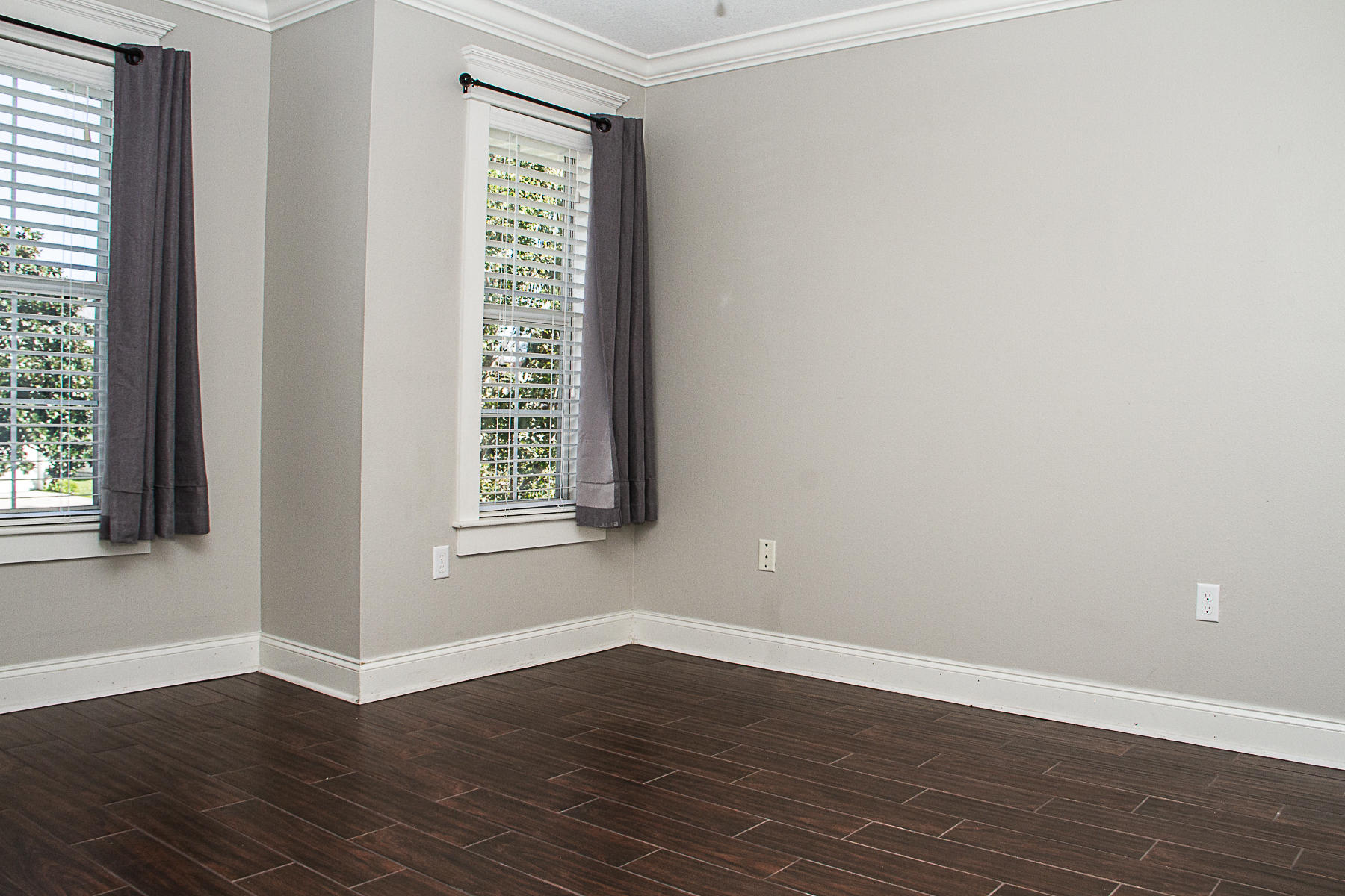 TWIN LAKES ESTATES - Residential Lease