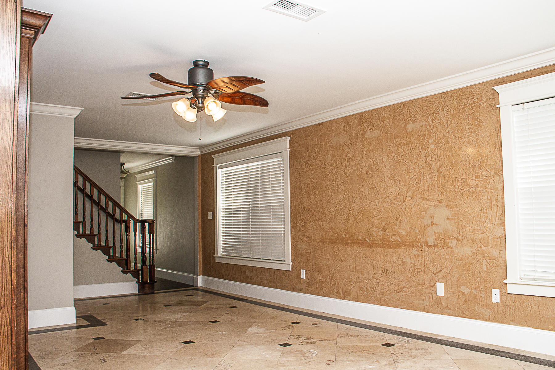 TWIN LAKES ESTATES - Residential Lease