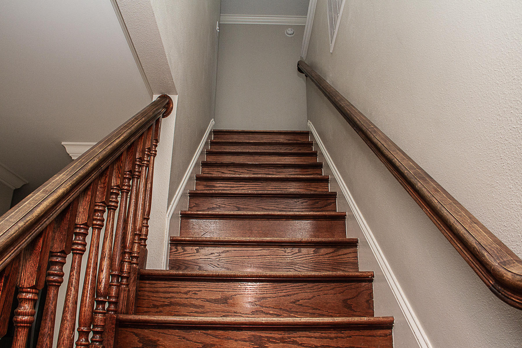 TWIN LAKES ESTATES - Residential Lease