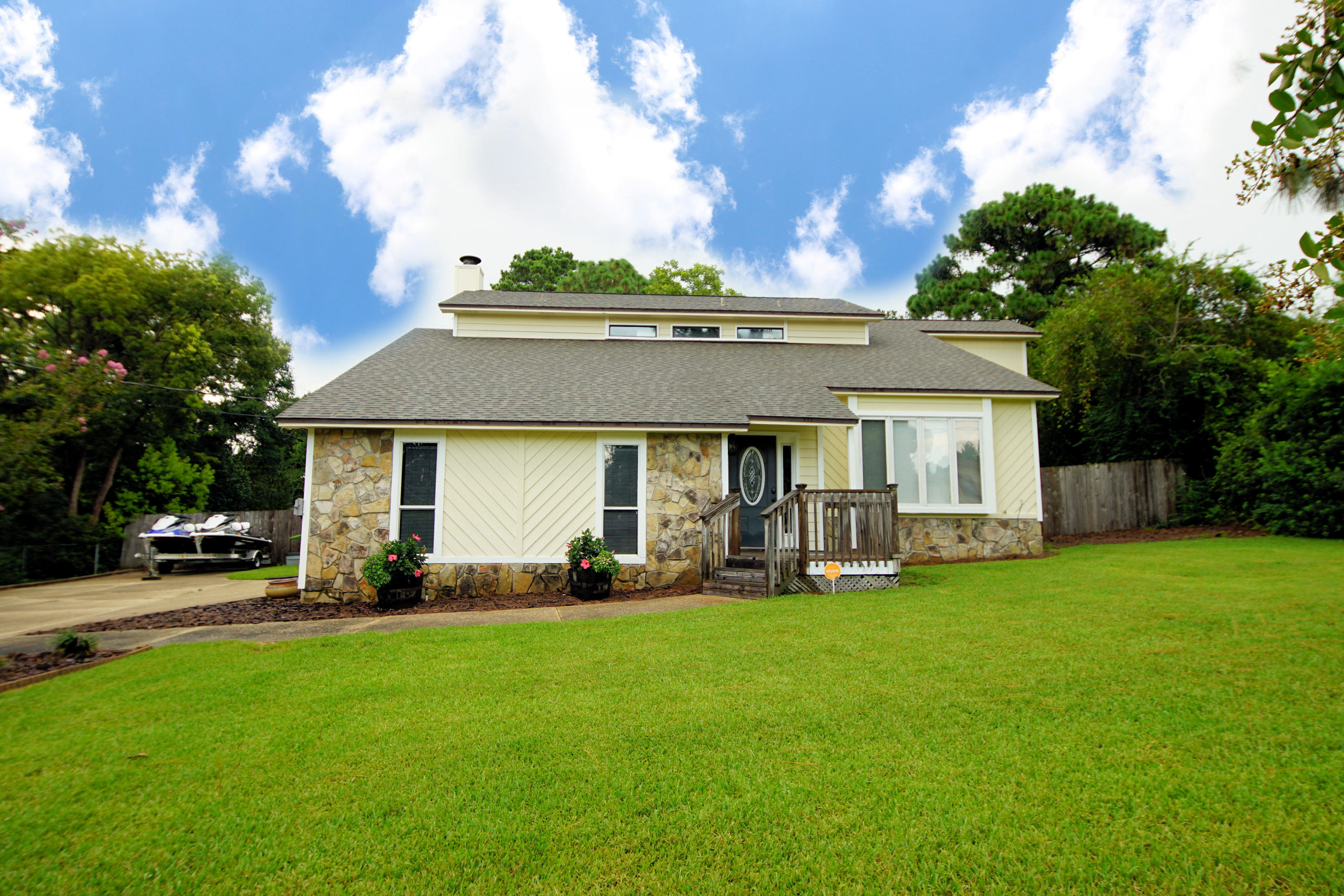 Poquito Bayou - Residential