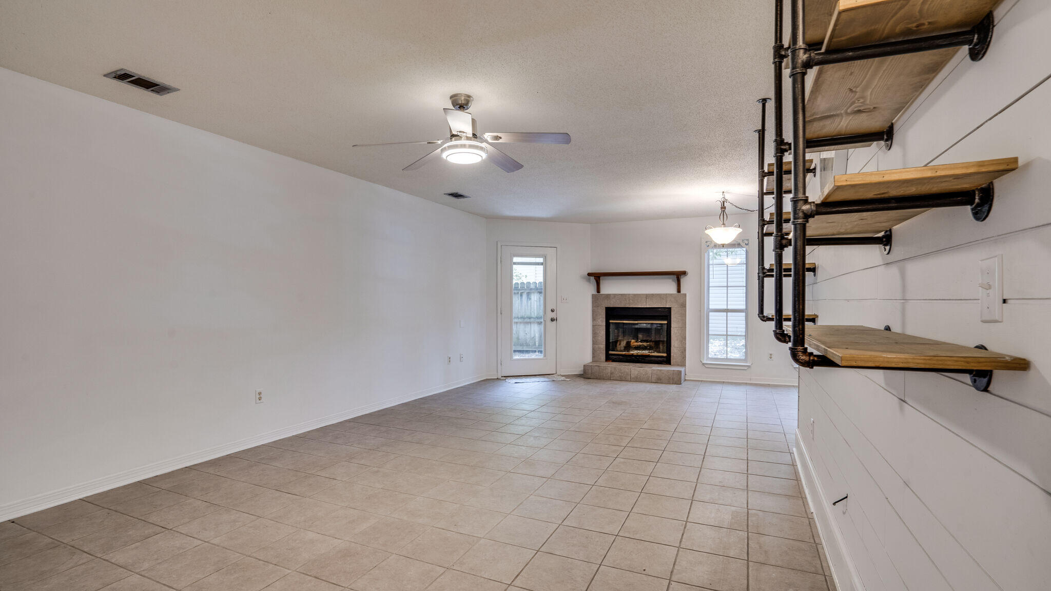 MAGNOLIA CREEK PHASE 1 - Residential
