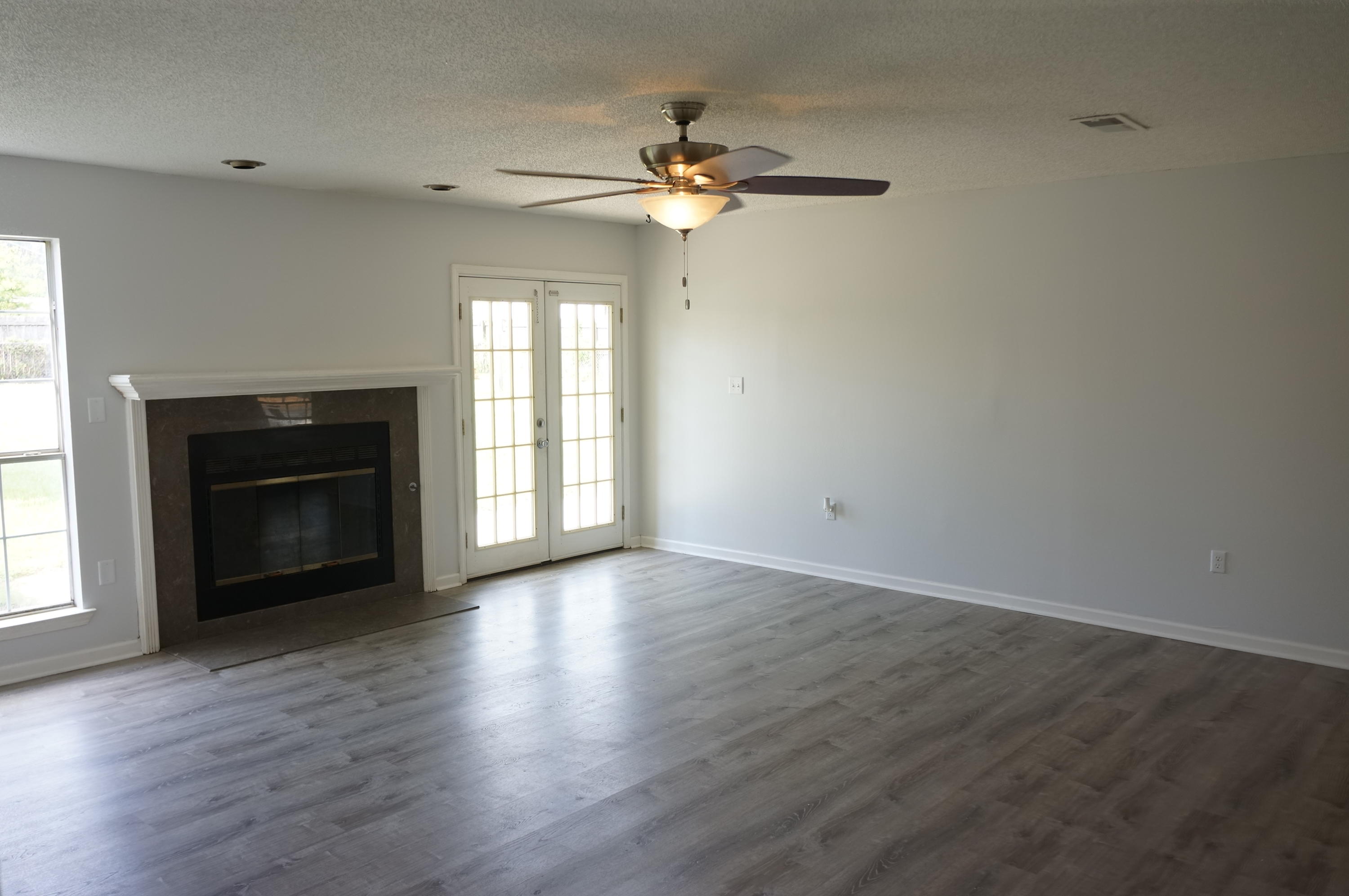 COUNTRYVIEW EST 3RD ADD - Residential