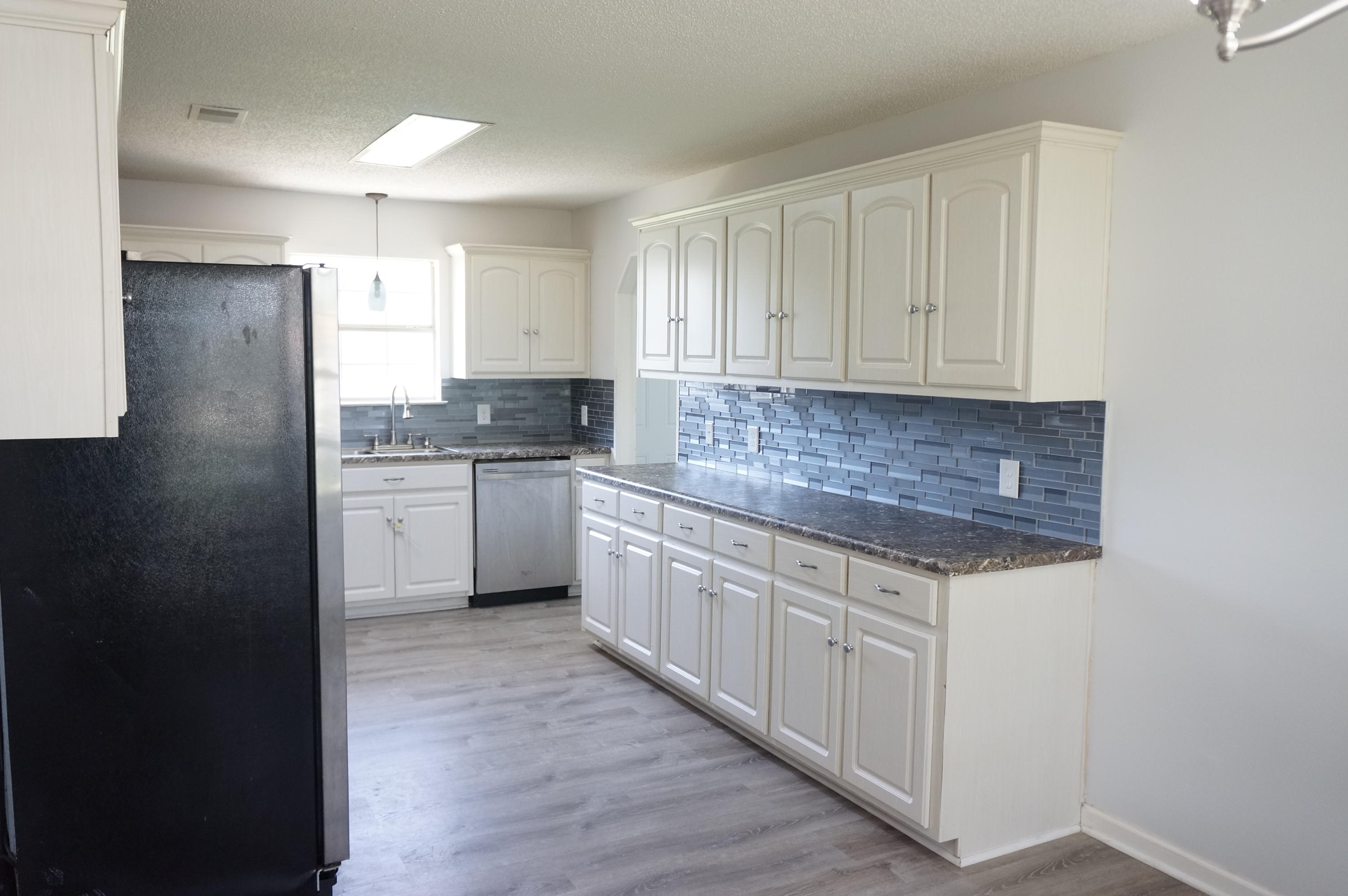 COUNTRYVIEW EST 3RD ADD - Residential