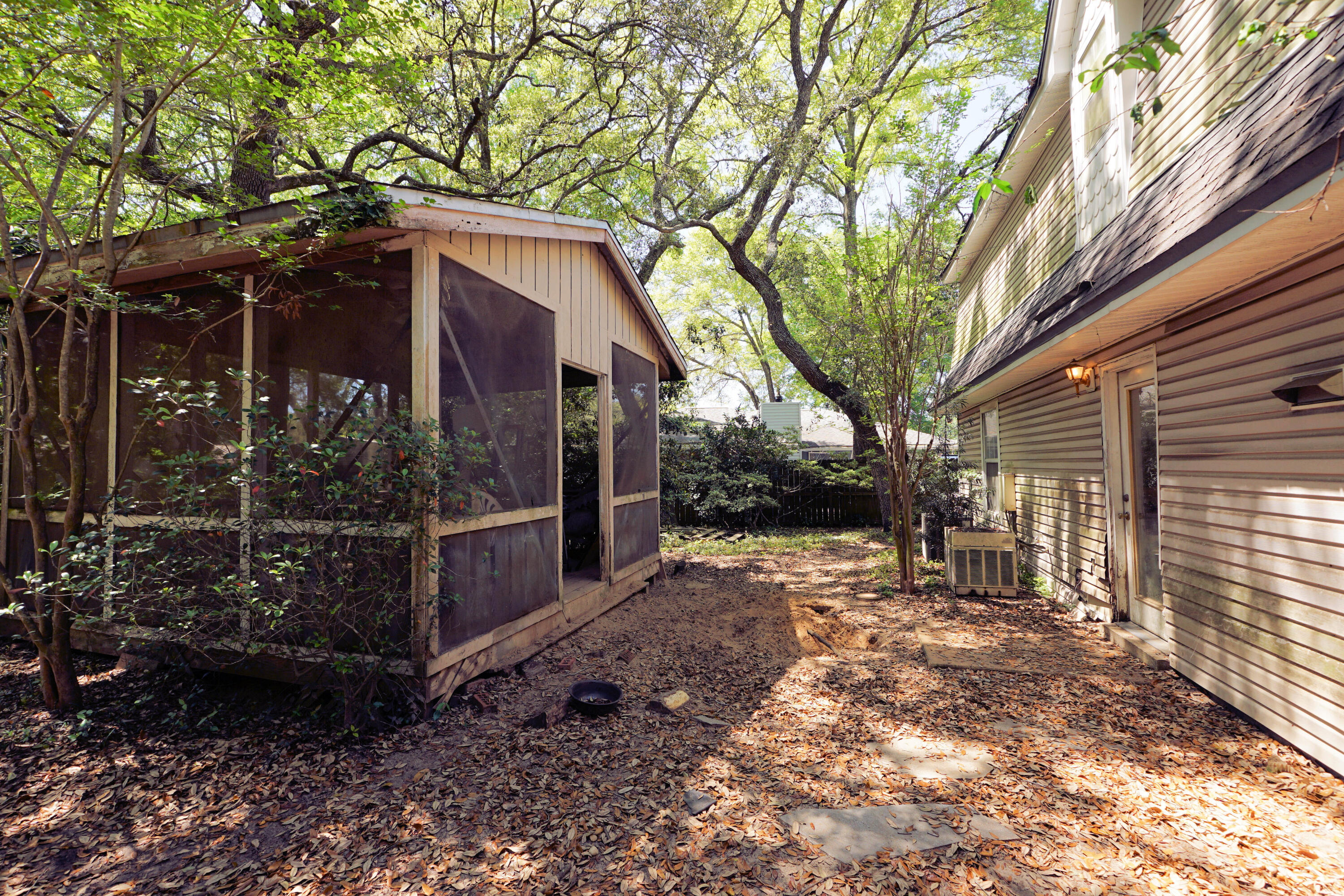 PALM CREST - Residential