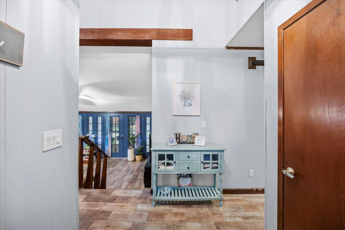 ROBLEDAL ESTATES - Residential