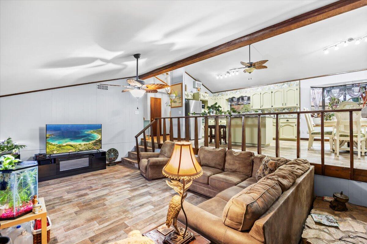 ROBLEDAL ESTATES - Residential