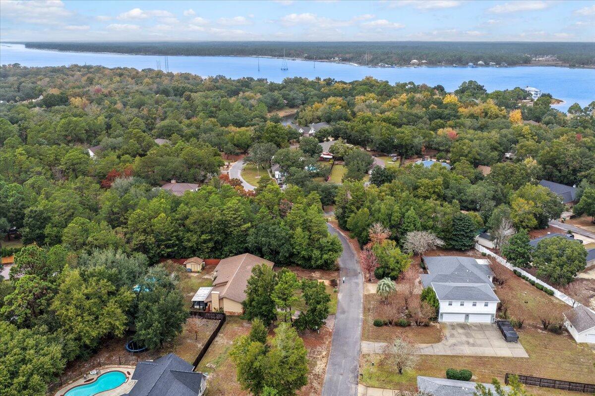 ROBLEDAL ESTATES - Residential